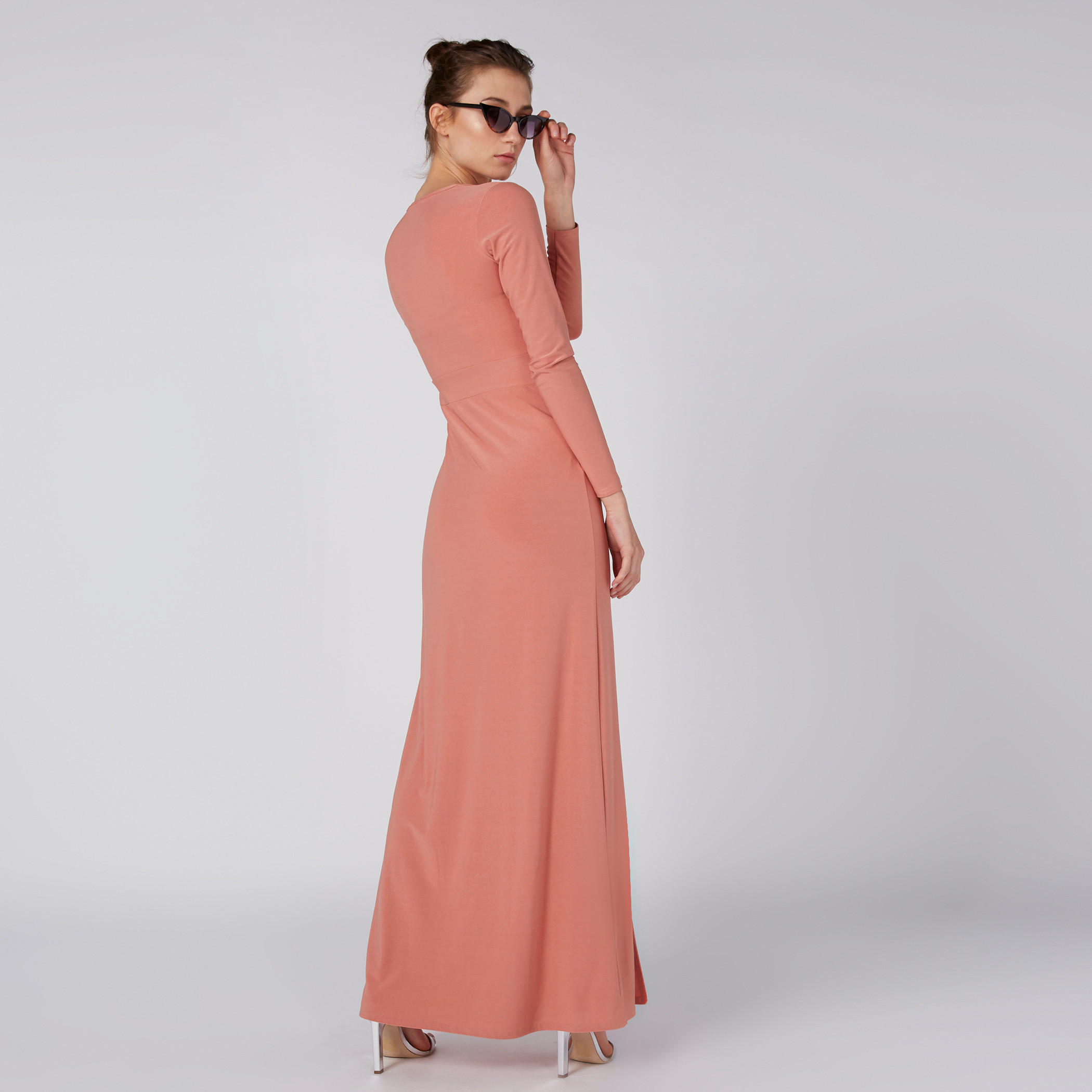 فستان ماكسي إيه لاين بأكمام طويلة وفتحات وياقة V-women-clothing-dresses-image-3