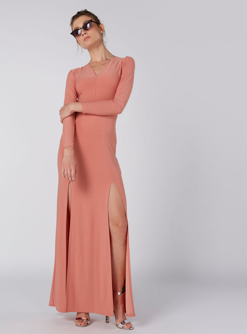 فستان ماكسي إيه لاين بأكمام طويلة وفتحات وياقة V-women-clothing-dresses-image-5