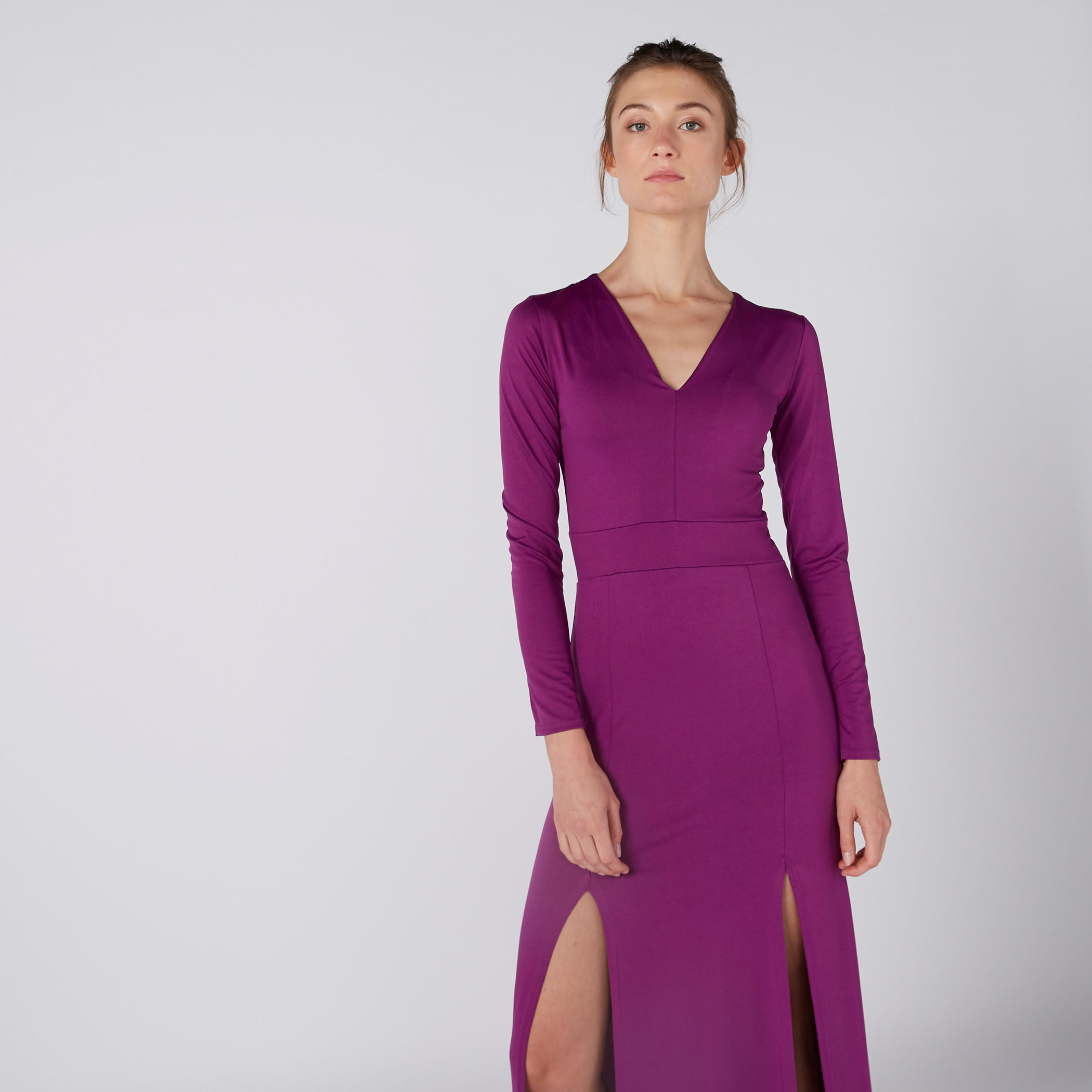 فستان ماكسي إيه لاين بأكمام طويلة وفتحات وياقة V-women-clothing-dresses-image-2