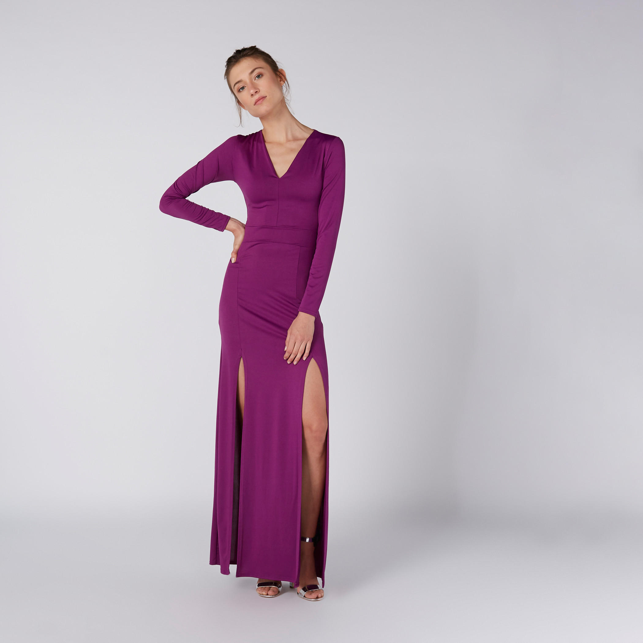 فستان ماكسي إيه لاين بأكمام طويلة وفتحات وياقة V-women-clothing-dresses-image-3