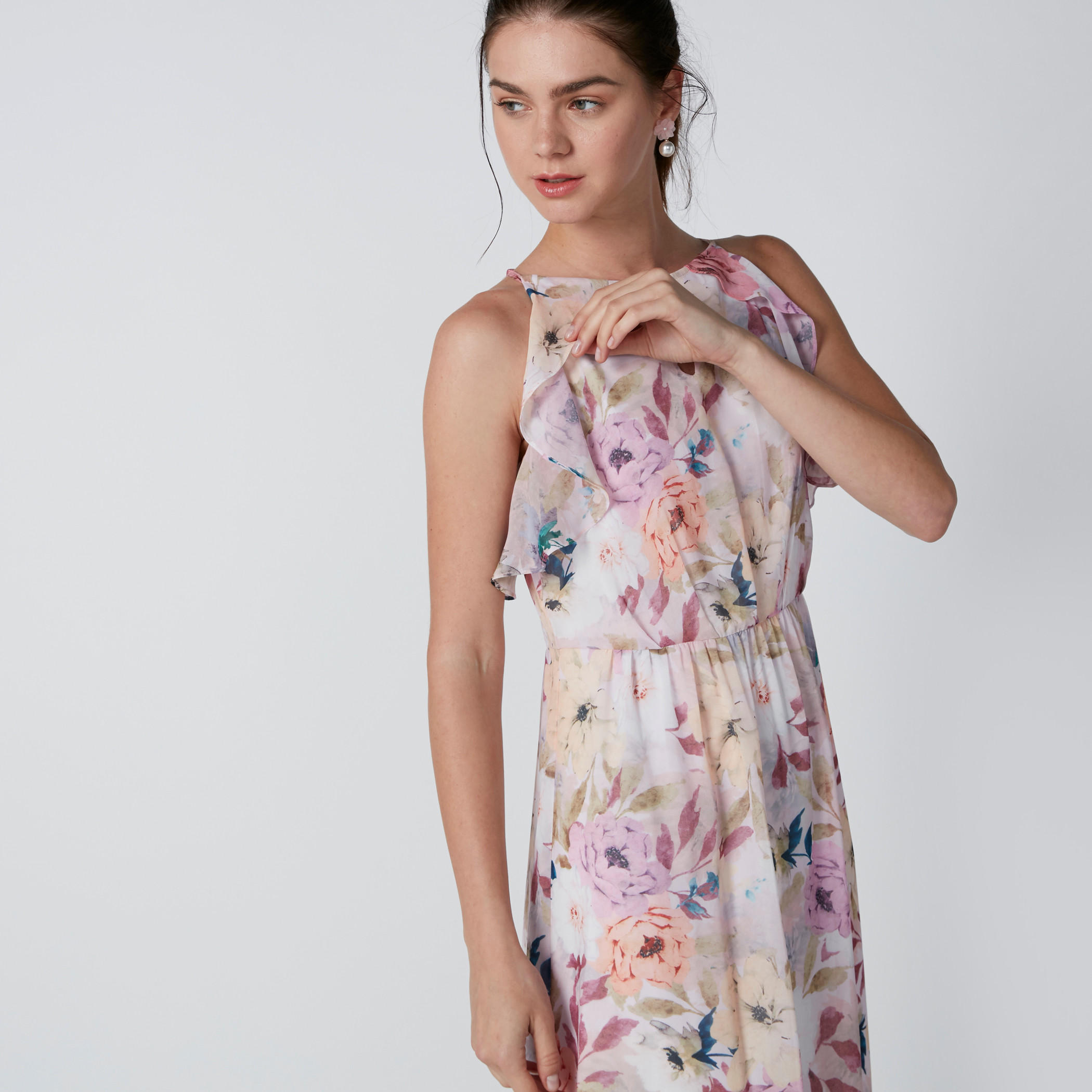 فستان ماكسي بطبعات زهرية وكشكش-women-clothing-dresses-image-4