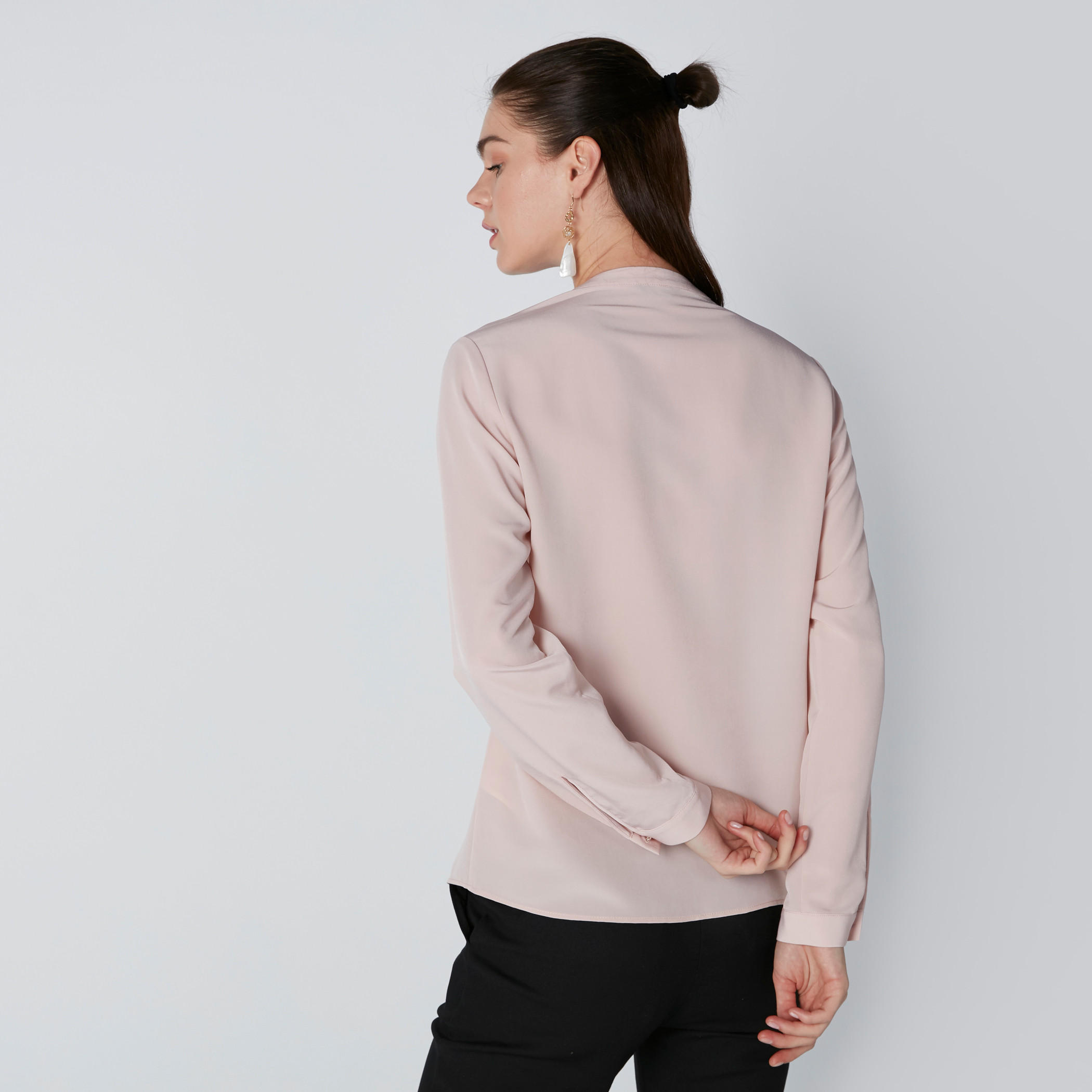قميص بأكمام طويلة وياقة ماندارين وأزرار-women-clothing-shirtsandblouses-shirts-image-3