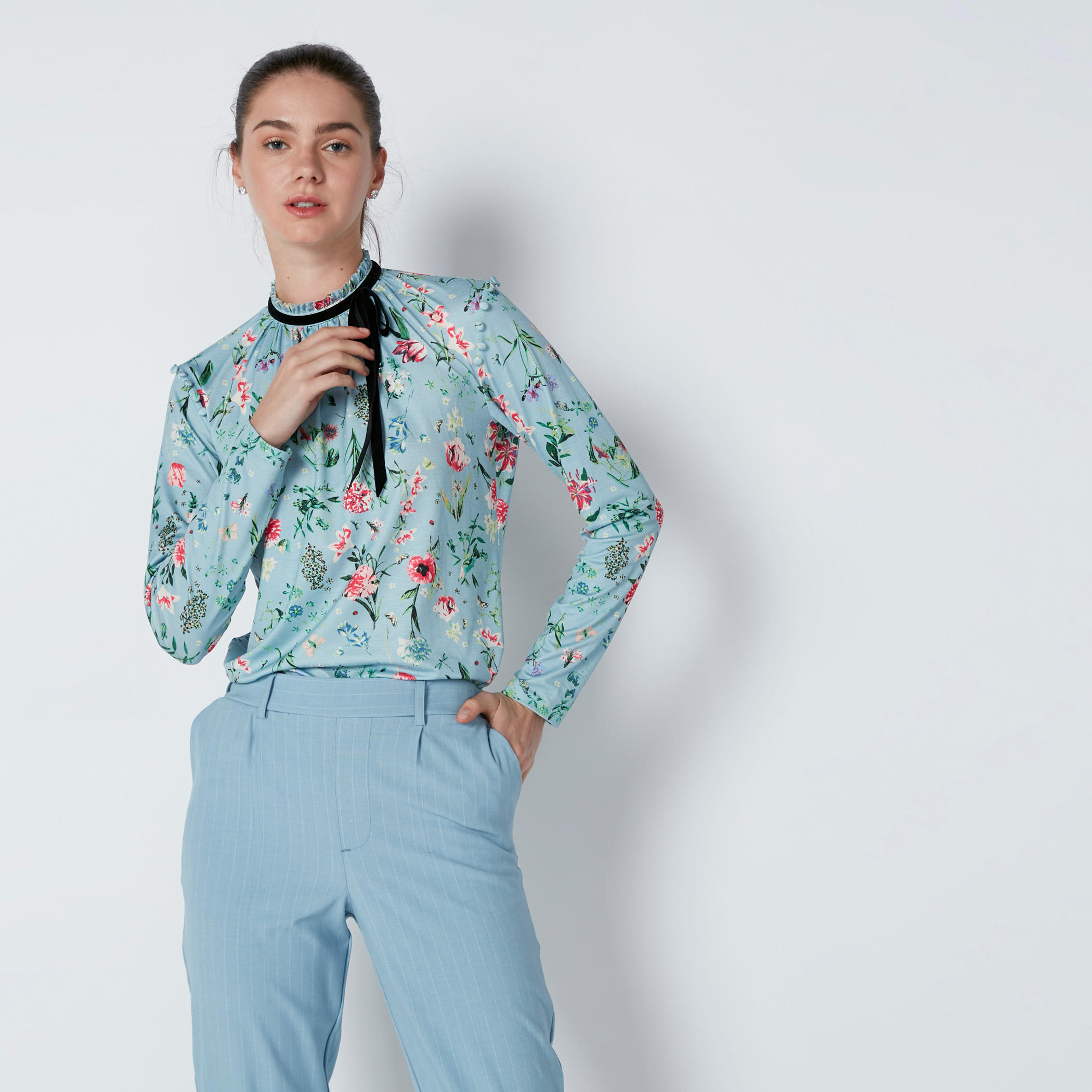 بلوزة بطبعات وياقة عالية وأكمام طويلة-women-clothing-shirtsandblouses-blouses-image-3