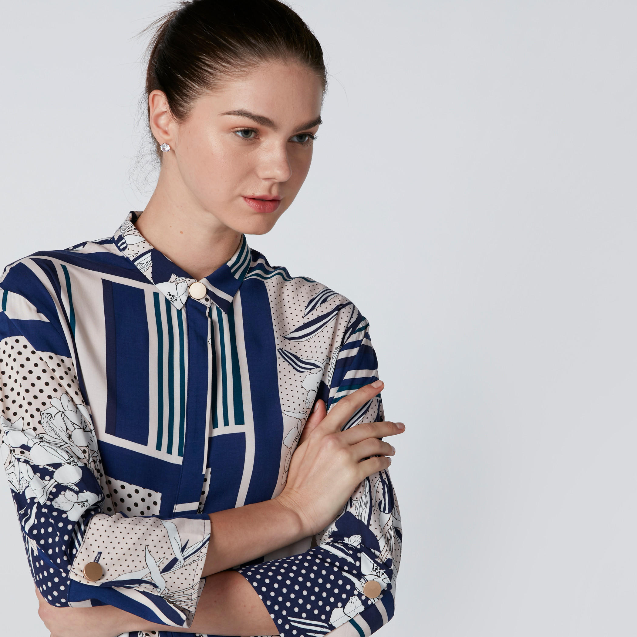 Printed Shirt Tunic with Concealed Placket-women-clothing-shirtsandblouses-blouses-image-4