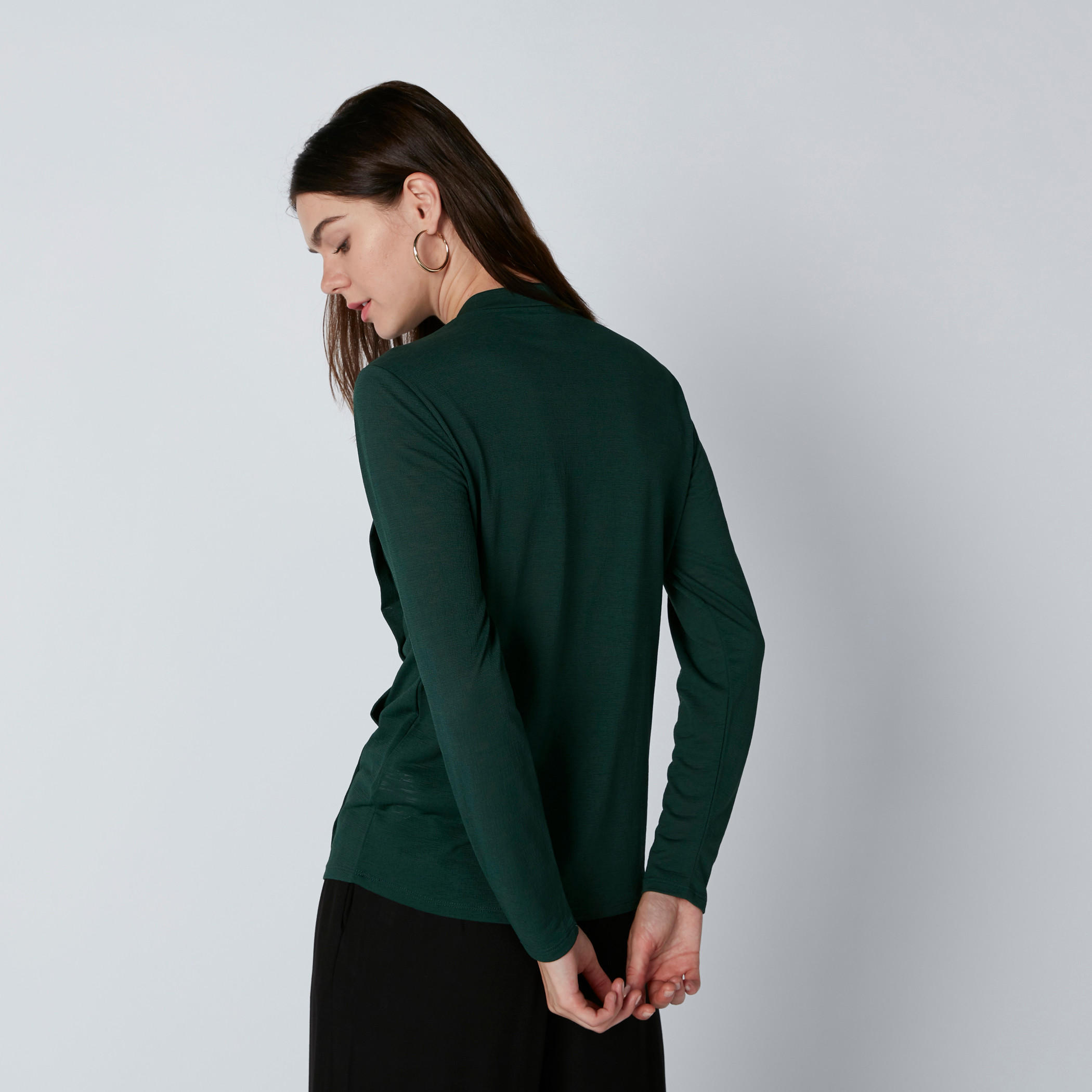 بلوزة بياقة عالية وأكمام طويلة وأزرار-women-clothing-shirtsandblouses-blouses-image-3