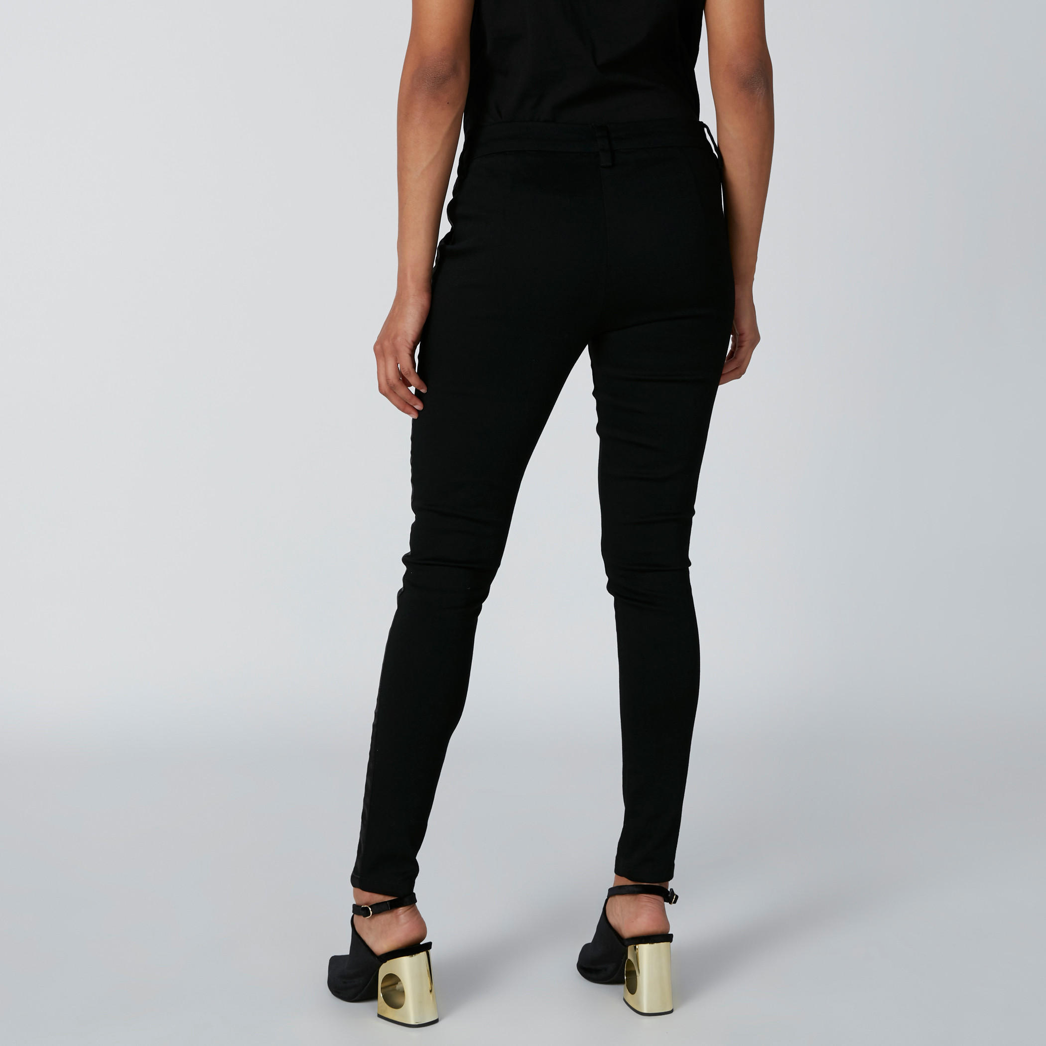 بنطال بزر إغلاق وجيوب-women-clothing-bottoms-trousers-image-4