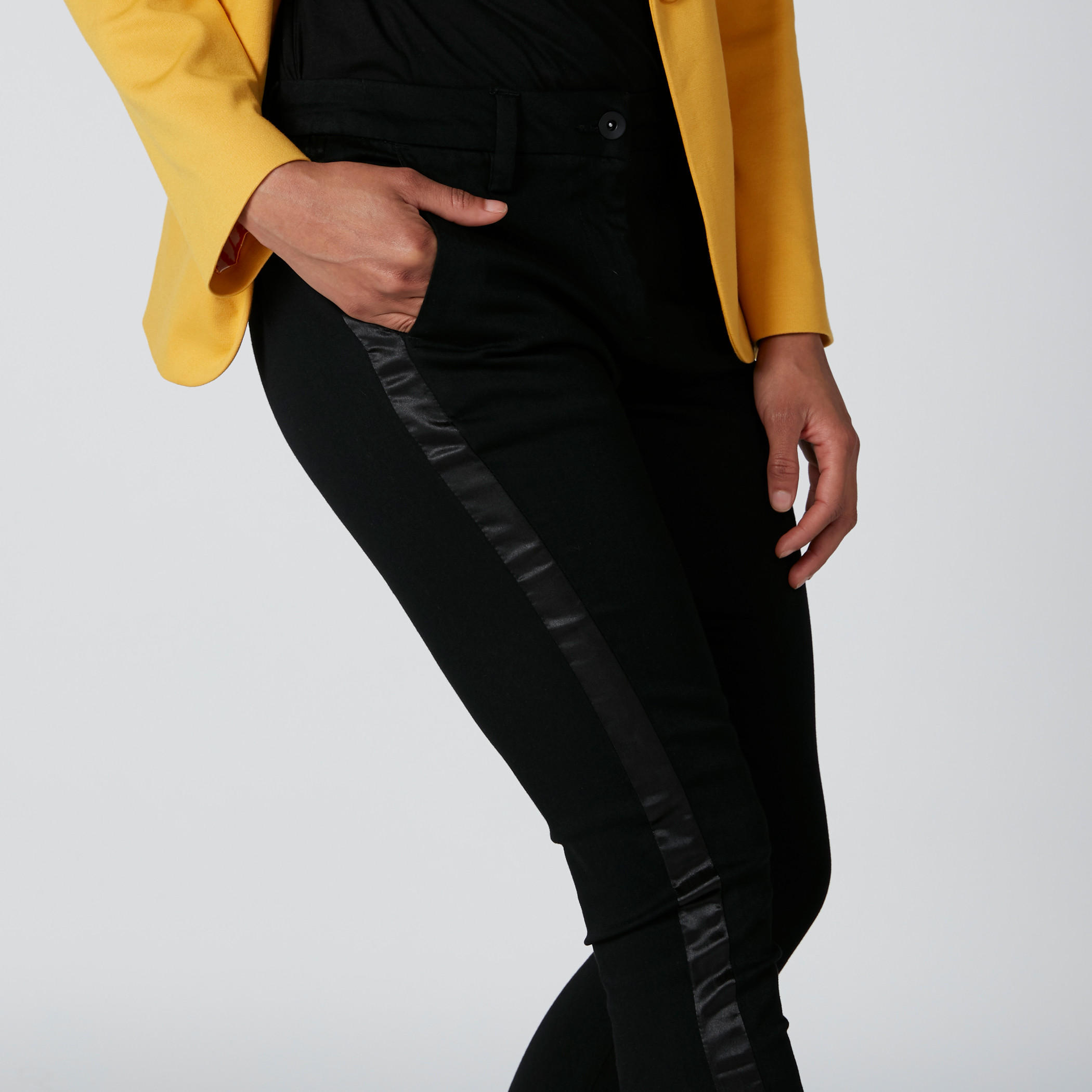 بنطال بزر إغلاق وجيوب-women-clothing-bottoms-trousers-image-1