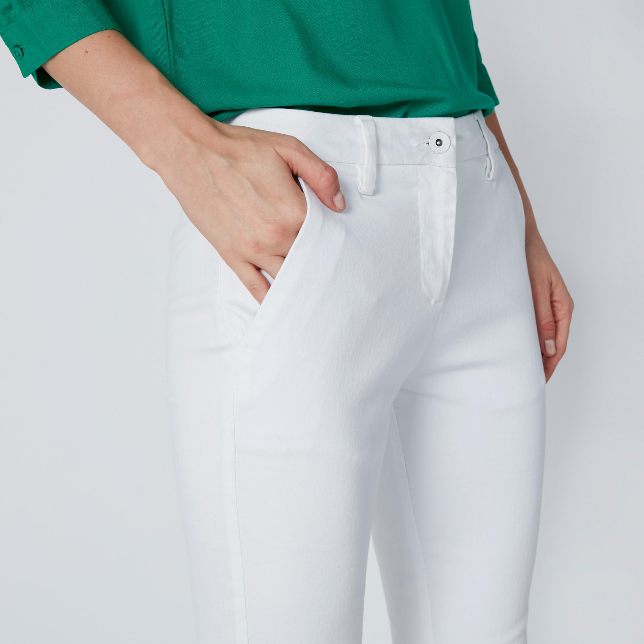 بنطال جينز بجيوب وعروات حزام-women-clothing-bottoms-jeans-image-1
