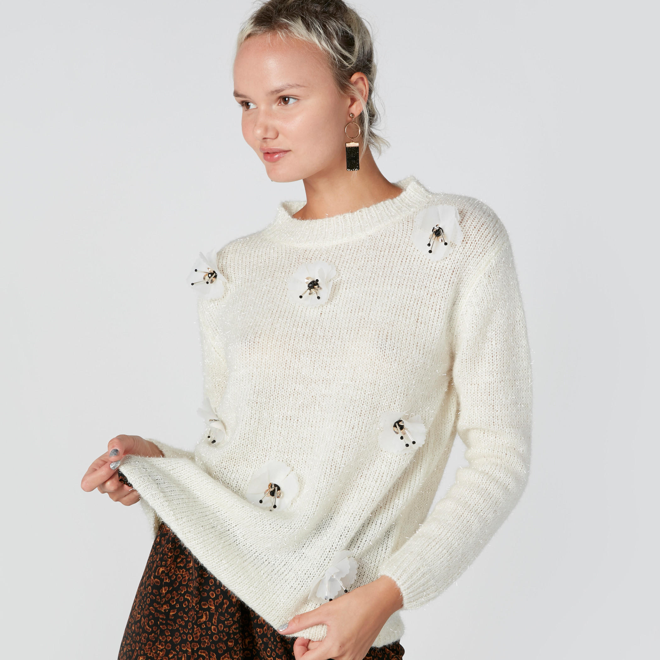 سويتر مزيّن بأكمام طويلة-women-clothing-cardigansandjumpers-jumpers-image-4