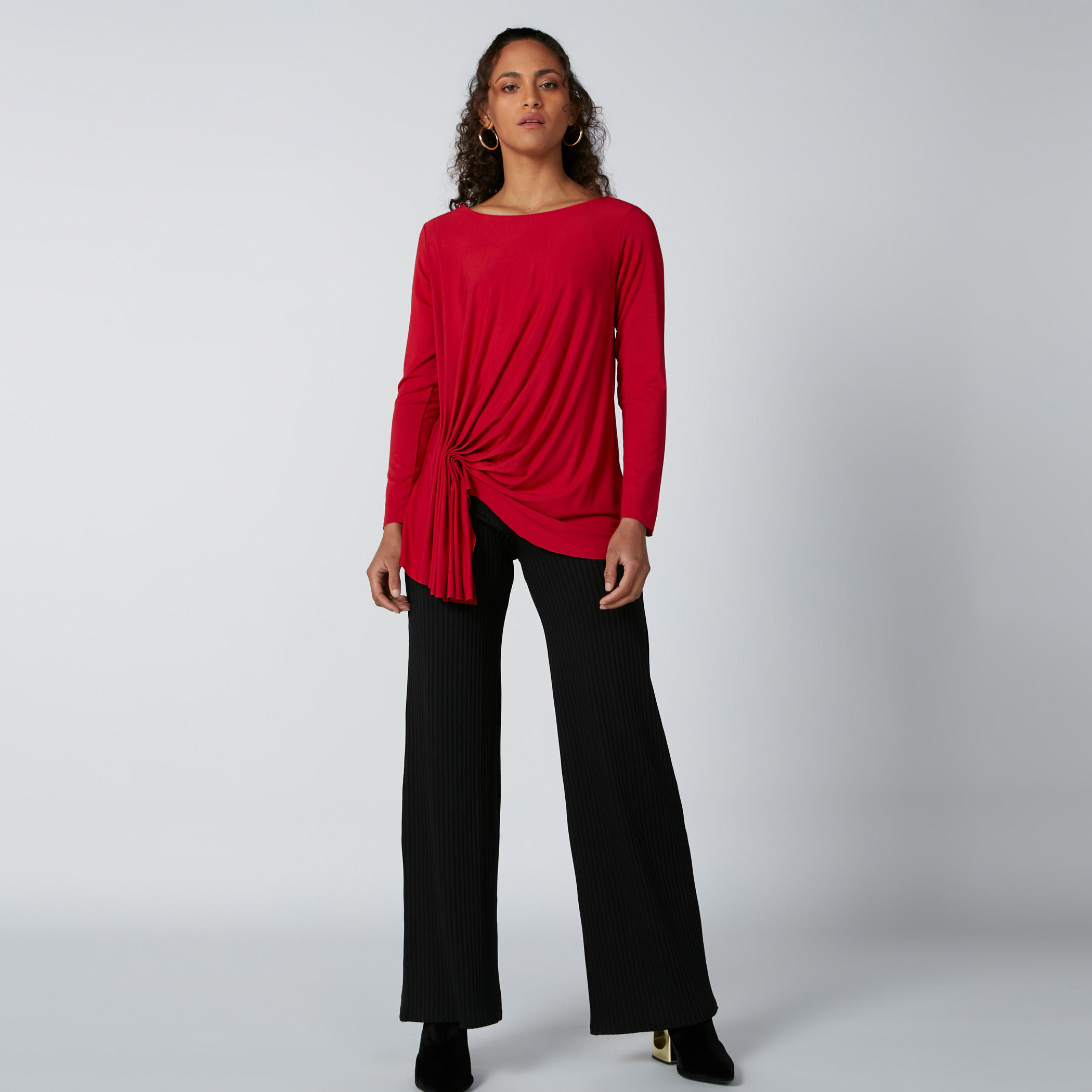 بلوزة بياقة قارب وأكمام طويلة وحوّاف غير مستوية-women-clothing-tshirts-image-8
