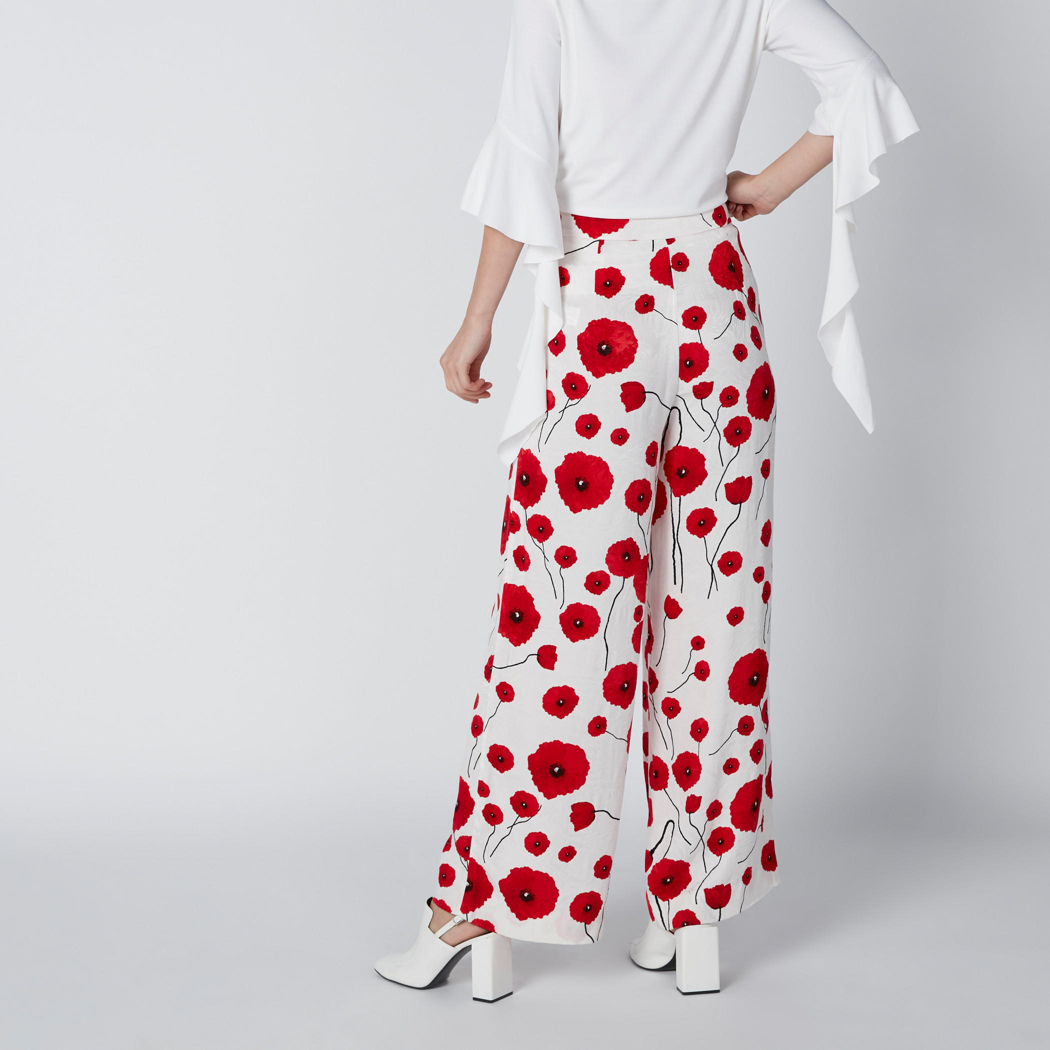 بنطال بالازو بخصر مرتفع وطبعات زهرية-women-clothing-bottoms-trousers-image-1