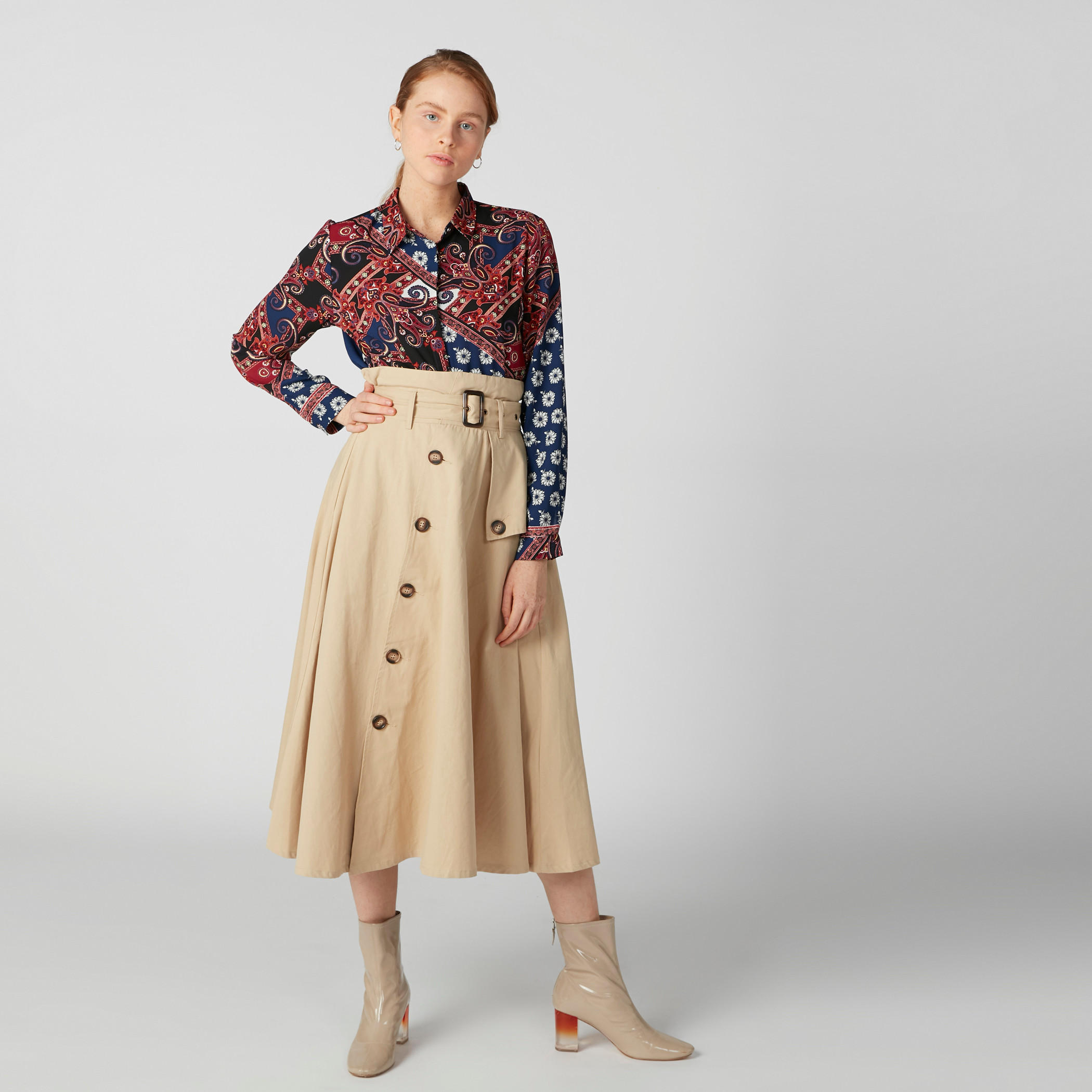 قميص بأكمام طويلة ووصلة أزرار مخفيّة وطبعات-women-clothing-shirtsandblouses-shirts-image-1