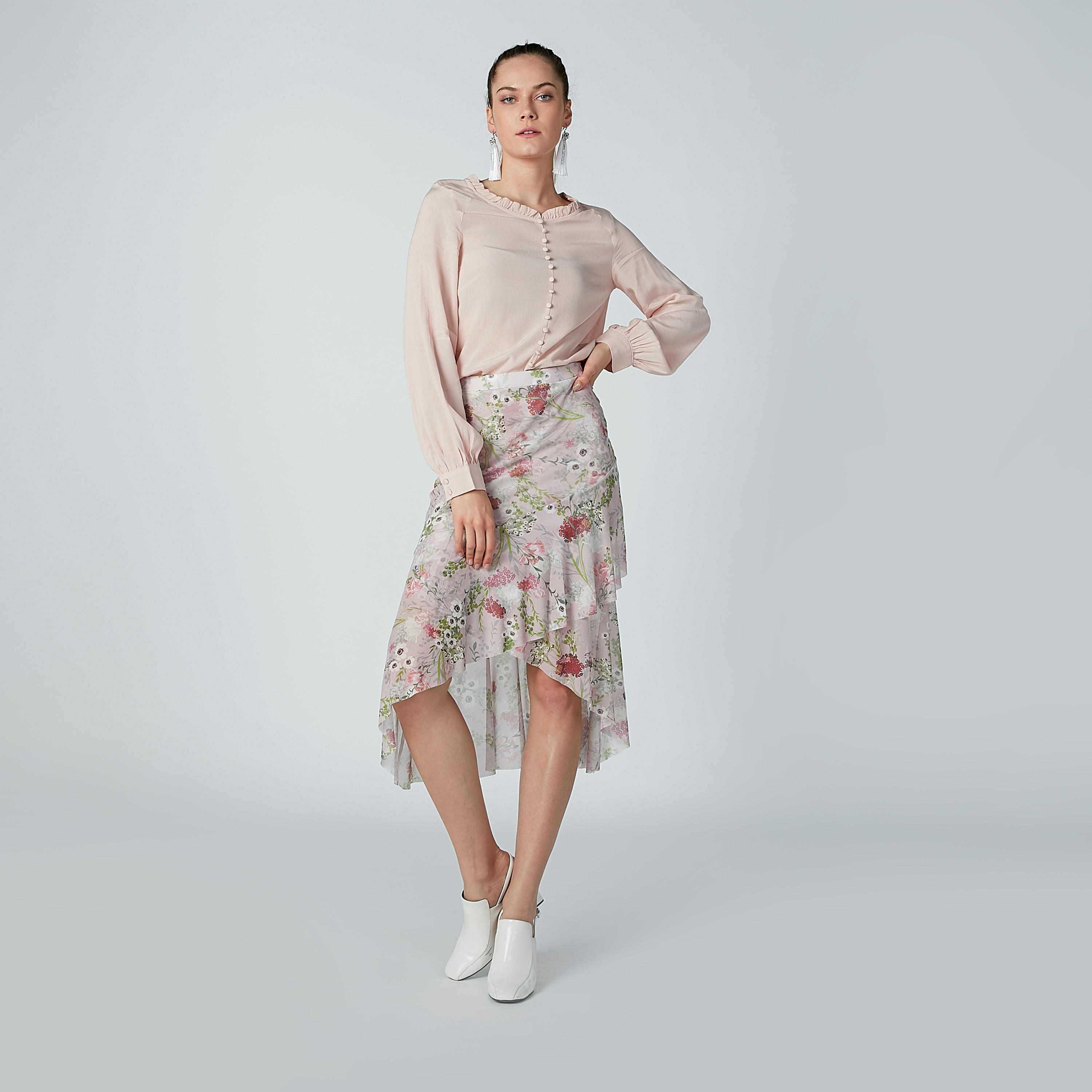 بلوزة بقصّة سليم وأكمام طويلة وتفاصيل كشكش-women-clothing-shirtsandblouses-blouses-image-3