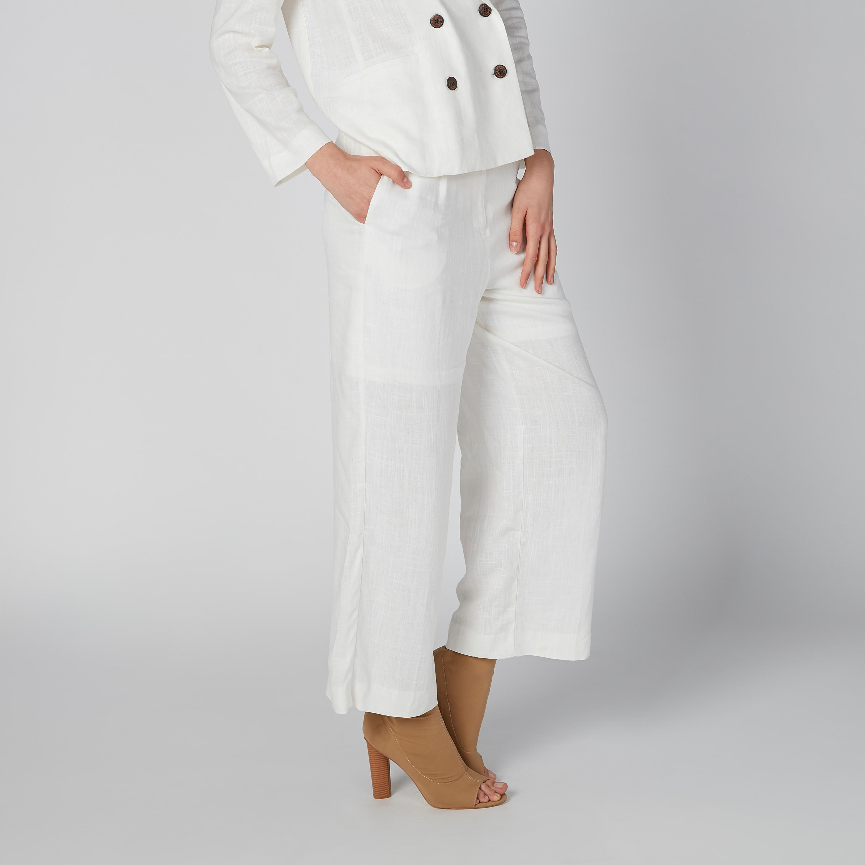 بنطلون بالازو مستدام بخصر مرتفع وجيوب-women-clothing-bottoms-trousers-image-3