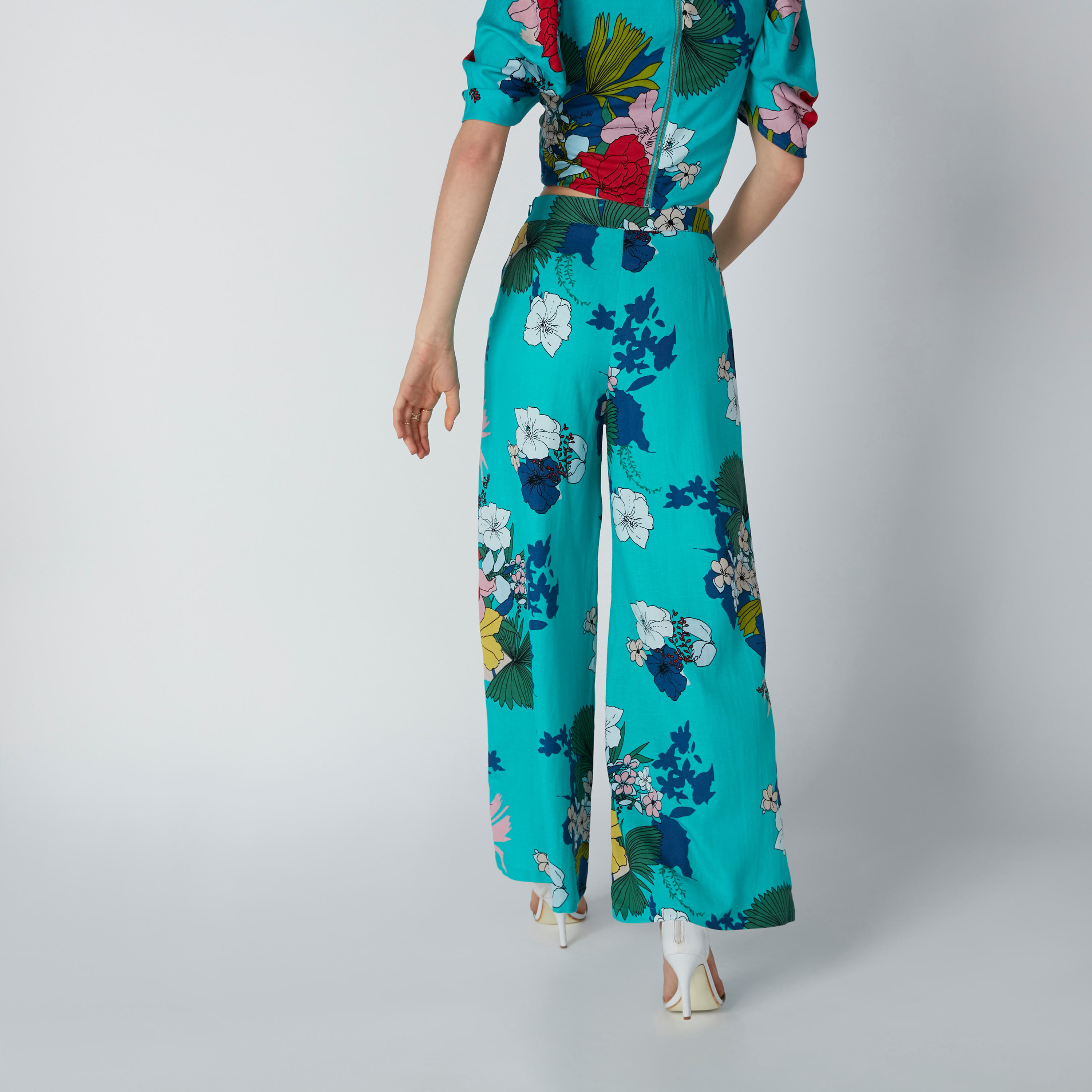 بنطال بالازو بطبعات زهرية-women-clothing-bottoms-trousers-image-2