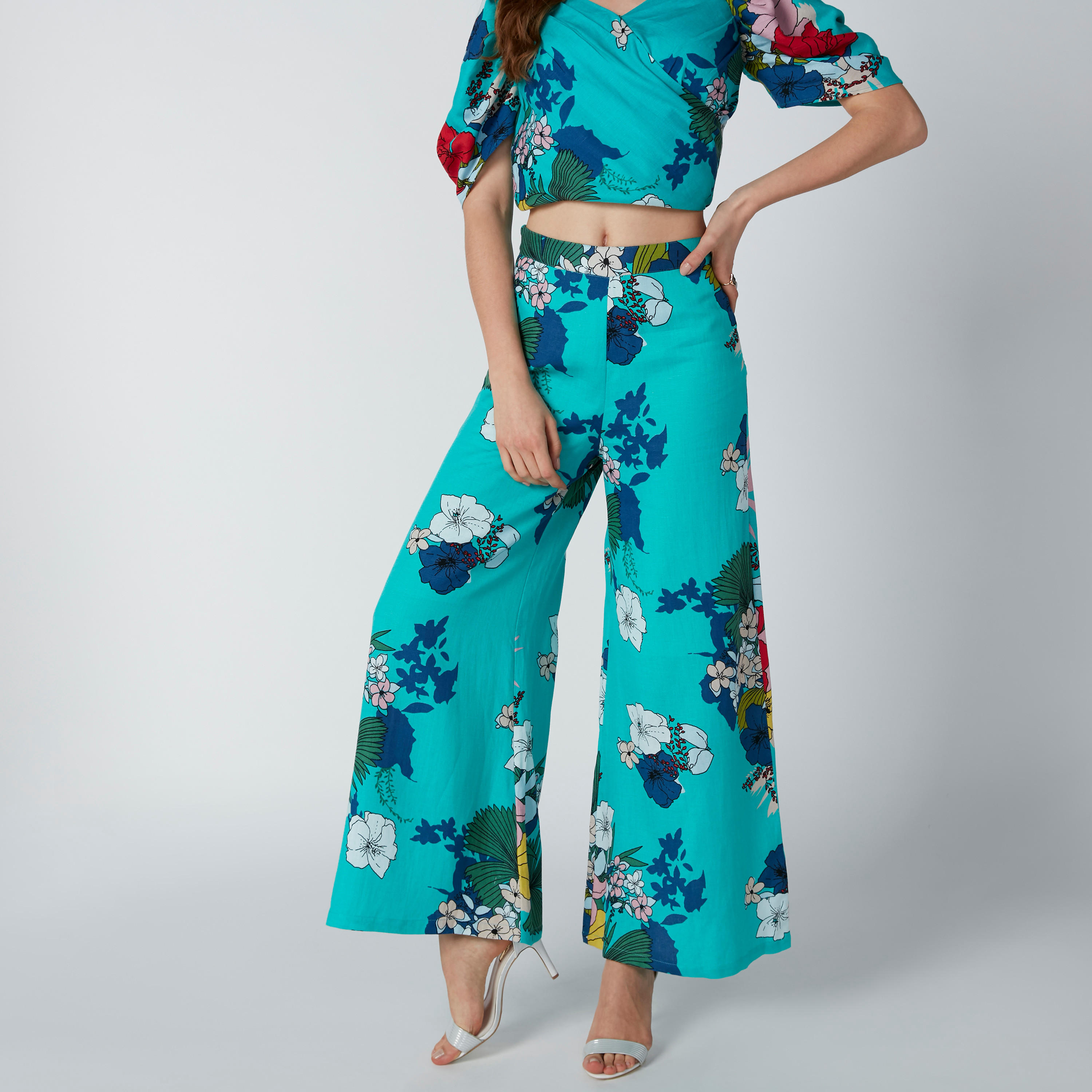 بنطال بالازو بطبعات زهرية-women-clothing-bottoms-trousers-image-4