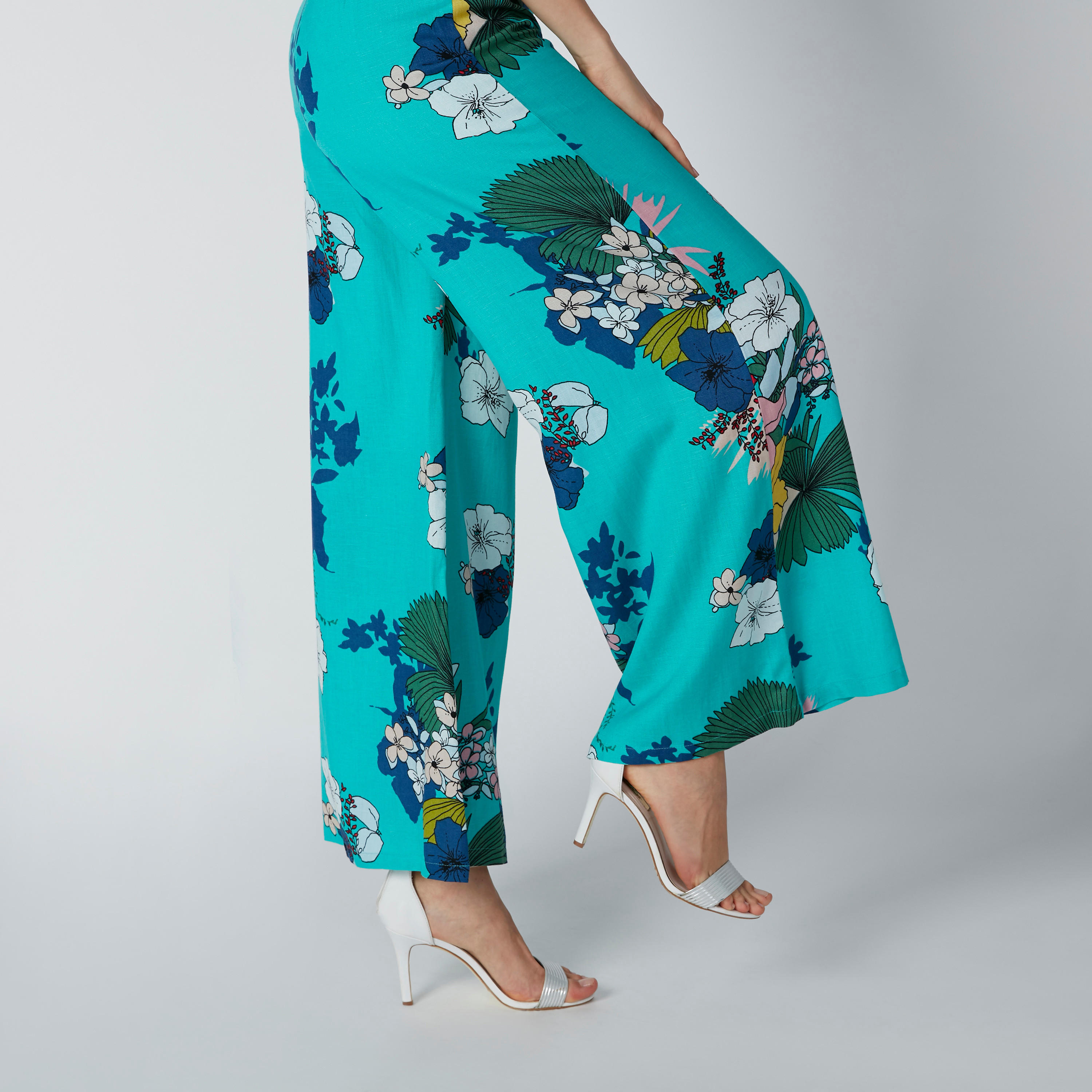 بنطال بالازو بطبعات زهرية-women-clothing-bottoms-trousers-image-5
