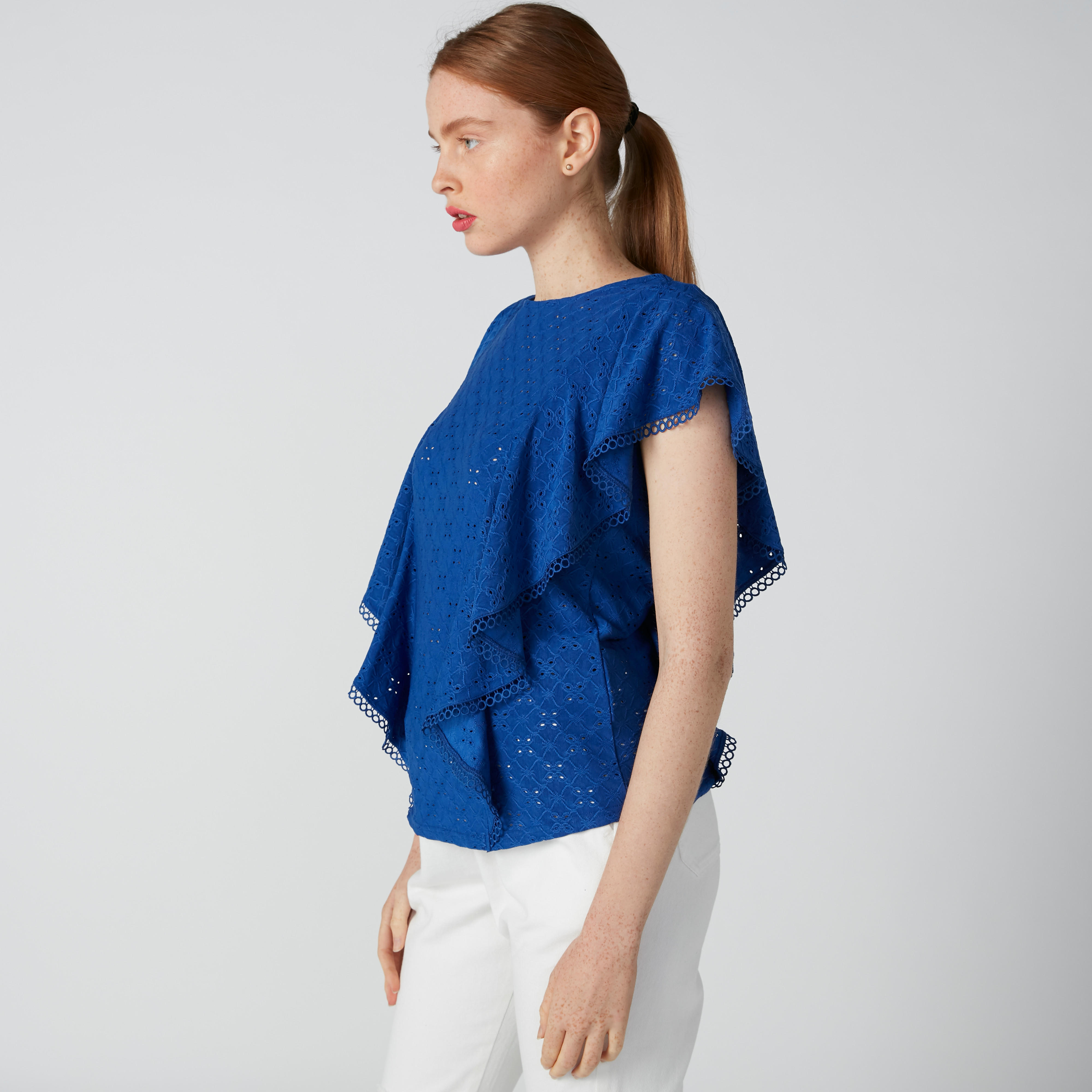 بلوزة مستدامة مطرّزة بياقة مستديرة وتفاصيل كشكش-women-clothing-shirtsandblouses-blouses-image-3
