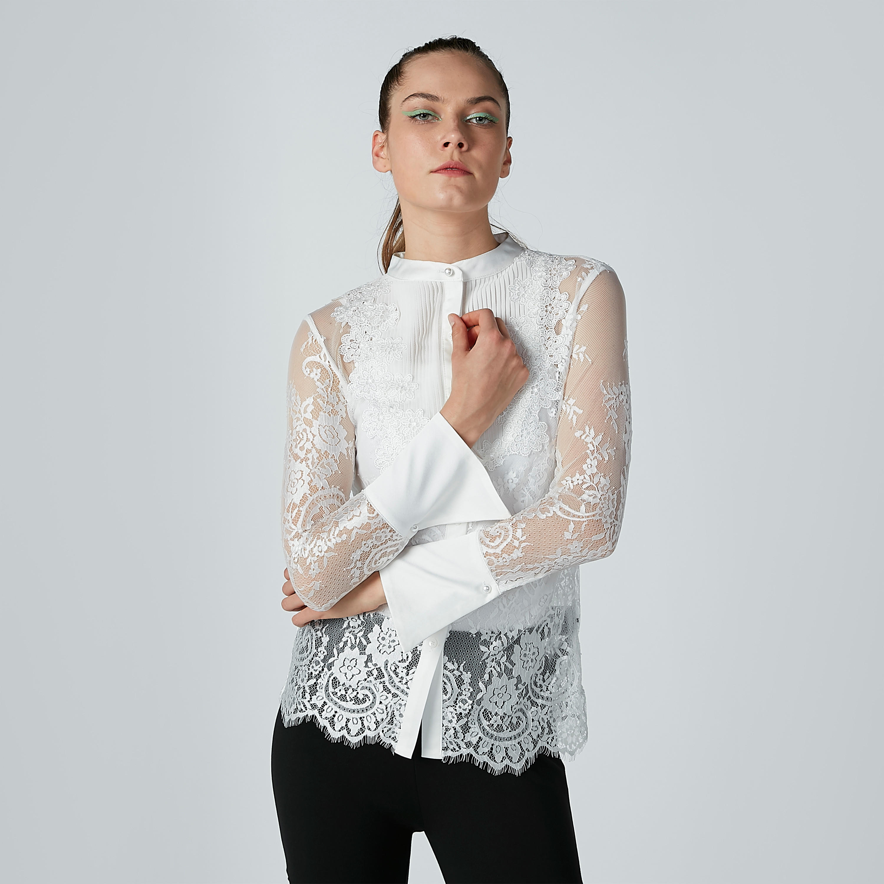 قميص دانتيل بياقة ماندارين وأكمام طويلة-women-clothing-shirtsandblouses-shirts-image-1