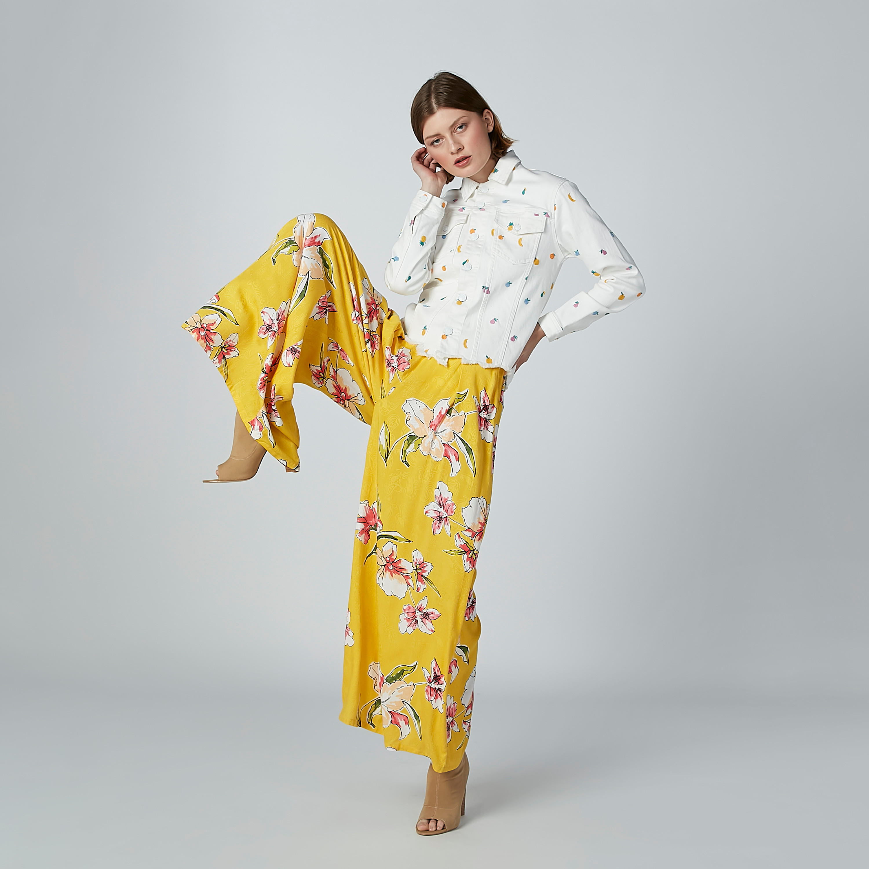 بنطال بالازو بجيوب وطبعات زهرية-women-clothing-bottoms-trousers-image-1