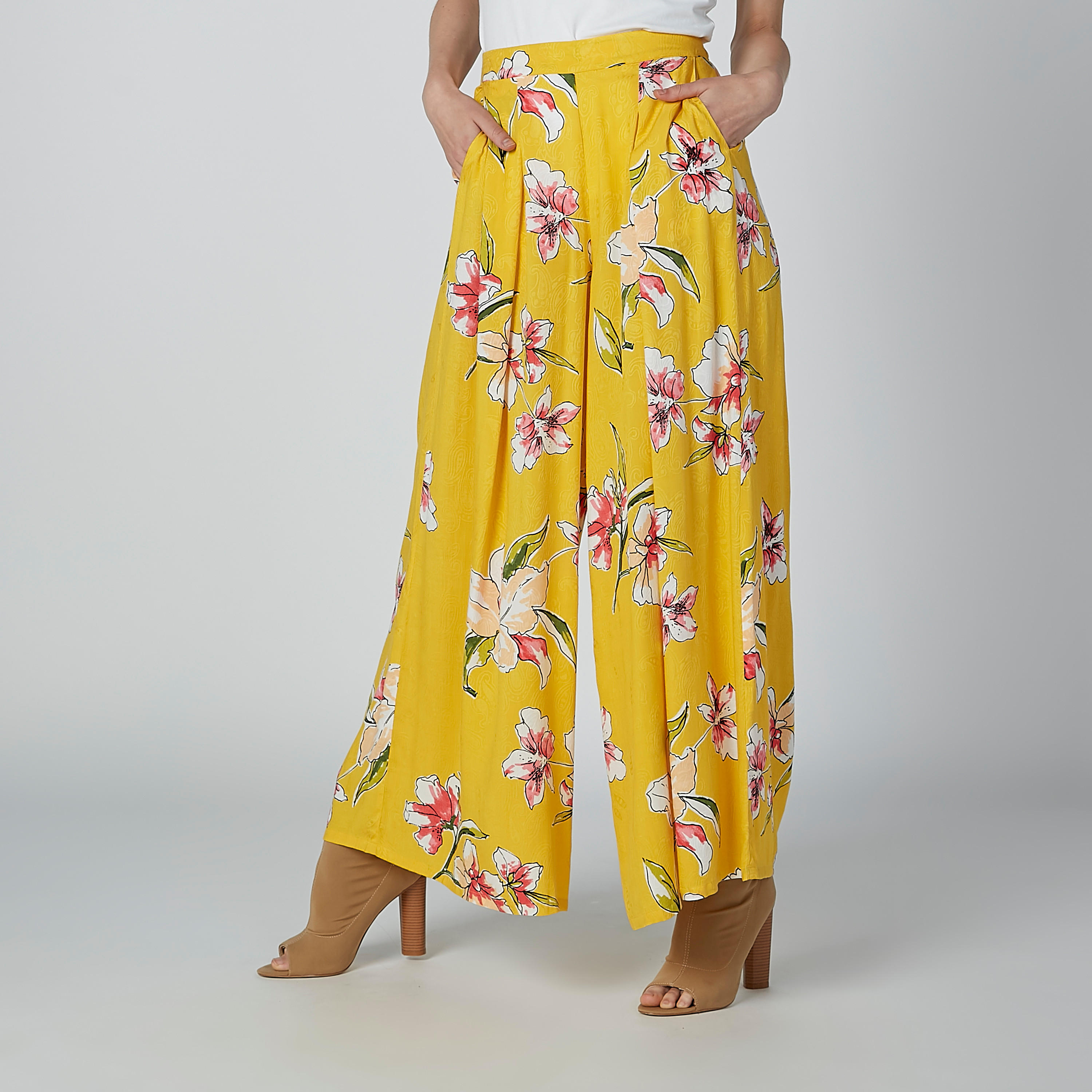 بنطال بالازو بجيوب وطبعات زهرية-women-clothing-bottoms-trousers-image-5