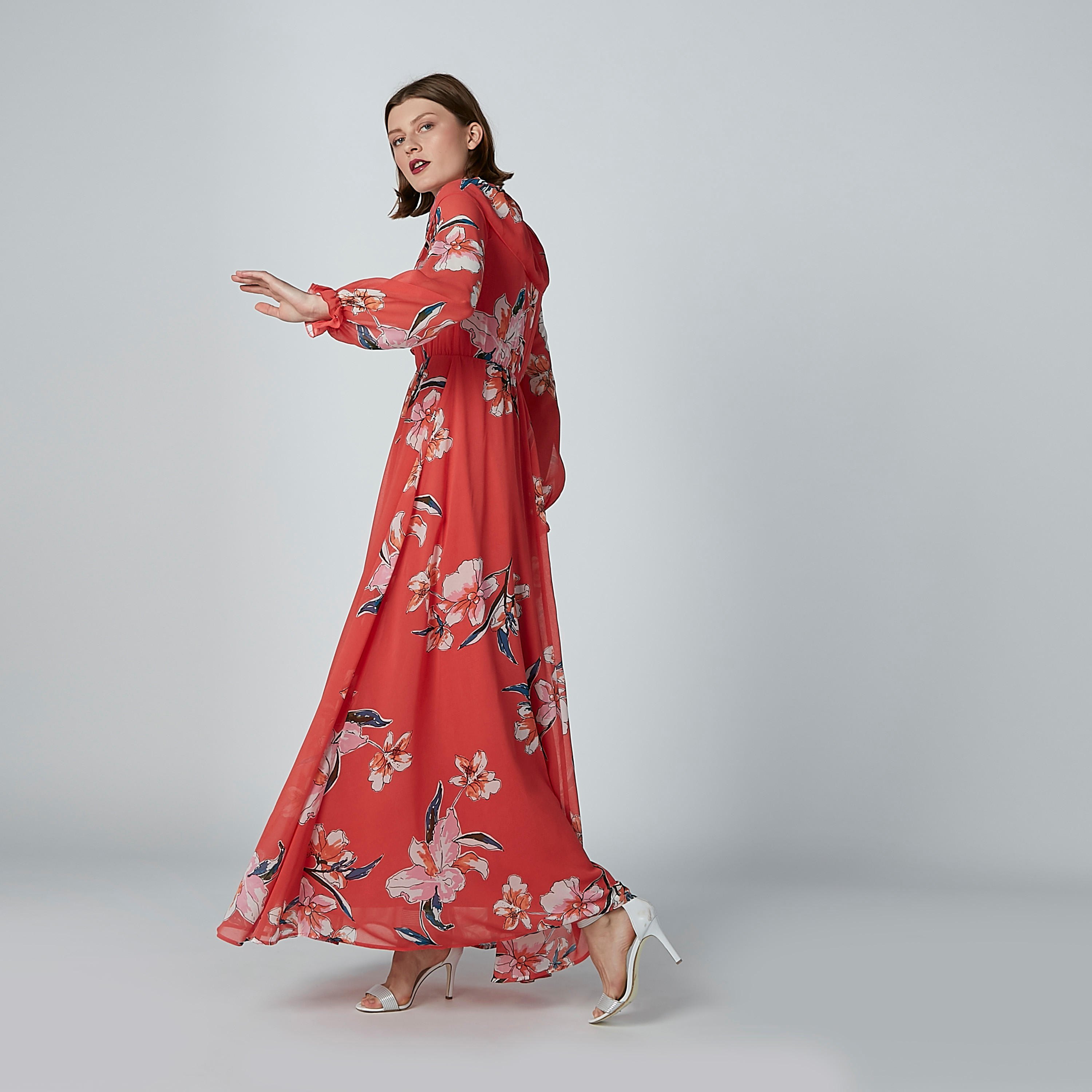 فستان إيه لاين طويل بأكمام طويلة وتفاصيل كشكش وطبعات زهرية-women-clothing-dresses-image-3