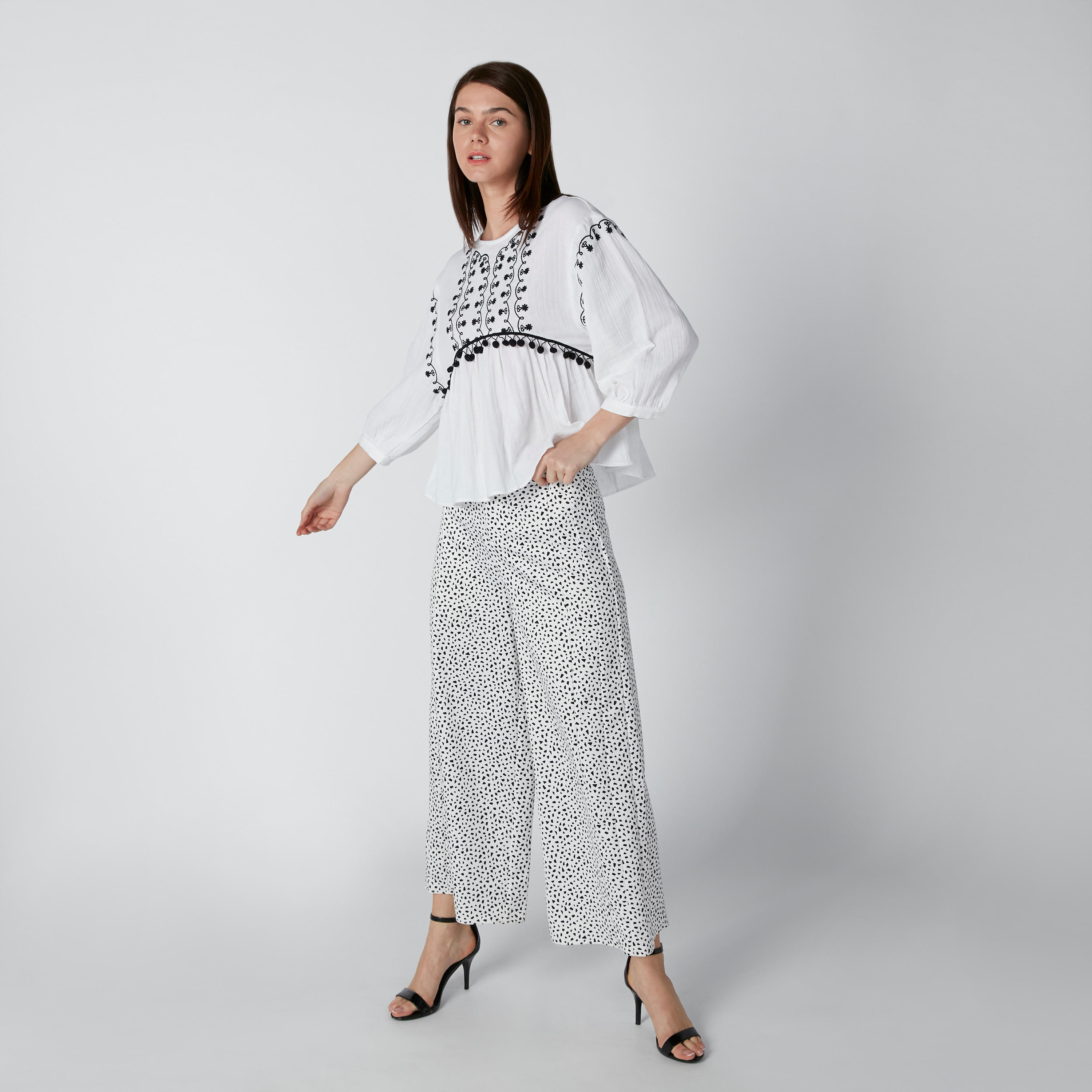 بنطلون بالازو مستدام واسع بخصر متوسط الارتفاع وطبعات-women-clothing-bottoms-trousers-image-1
