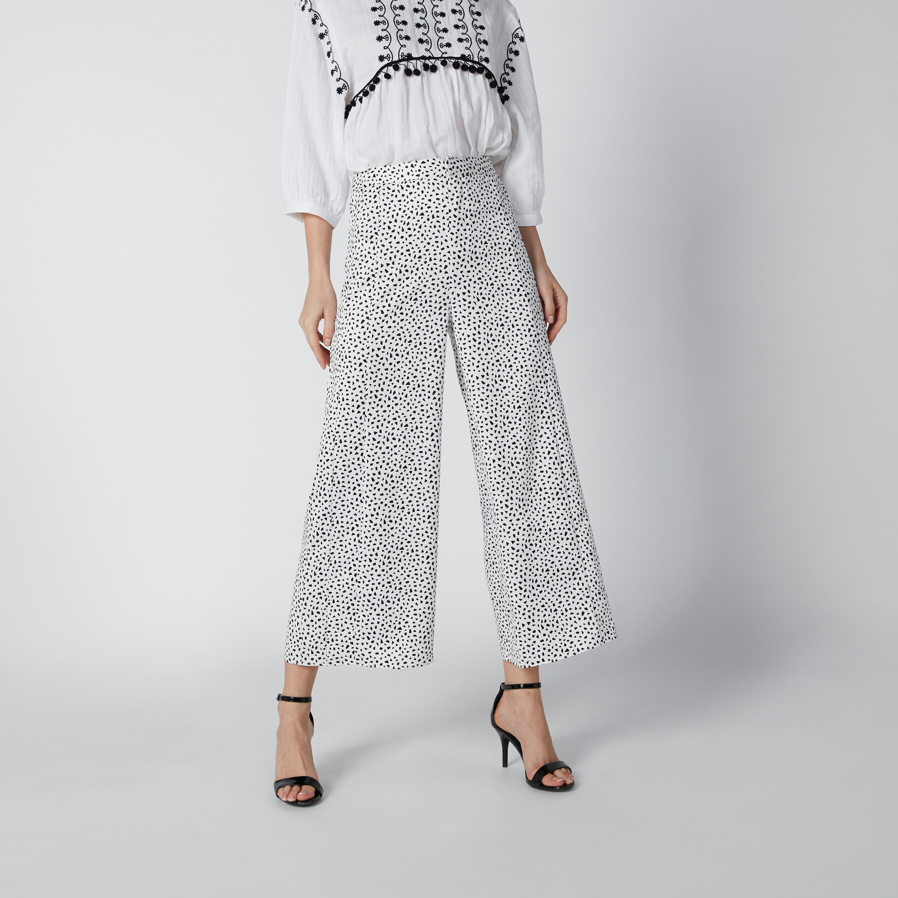 بنطلون بالازو مستدام واسع بخصر متوسط الارتفاع وطبعات-women-clothing-bottoms-trousers-image-3