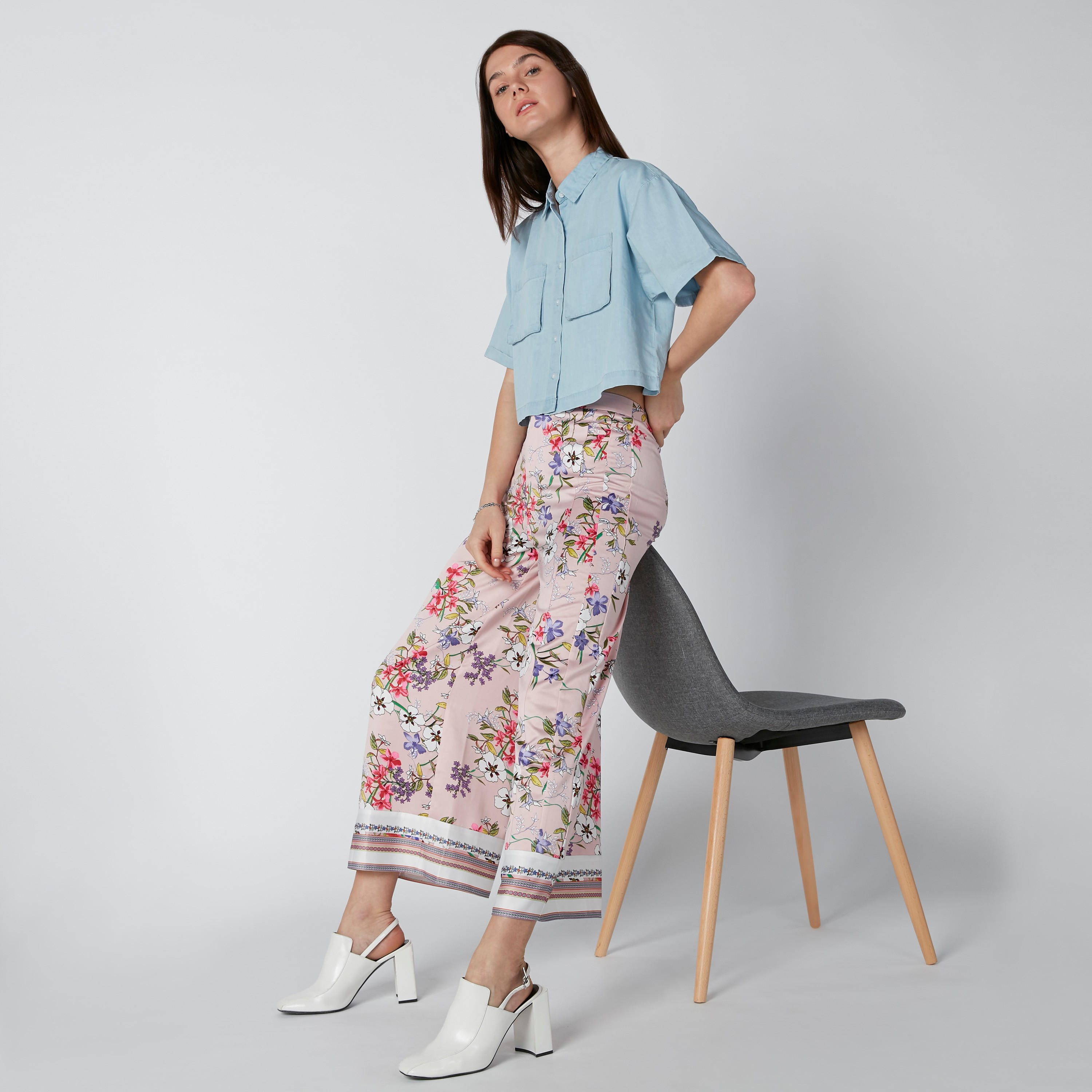 Floral Printed Mid-Rise Palazzo Pants in Wide Fit-women-clothing-bottoms-trousers-image-3