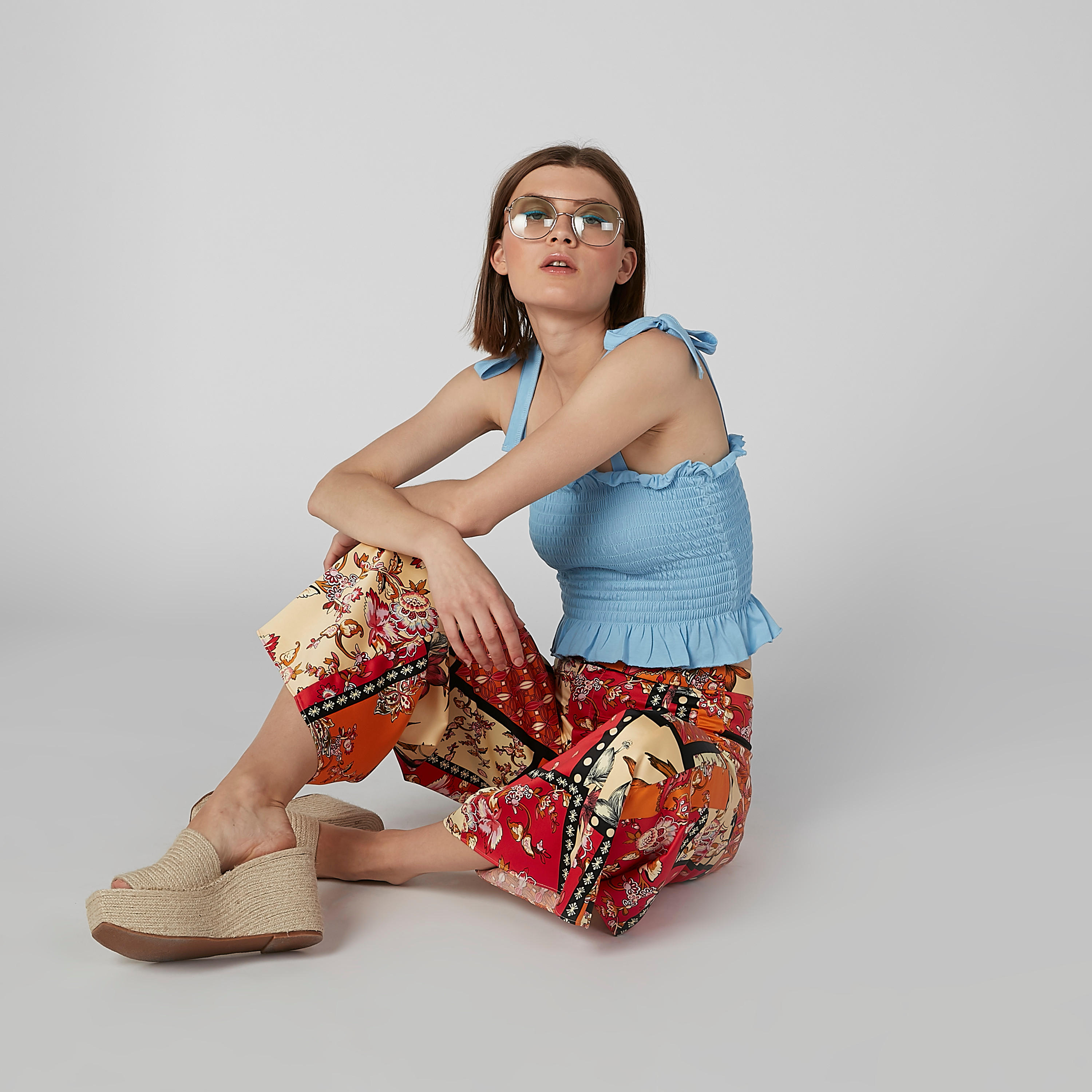 بنطلون بالازو مستدام بقصّة واسعة وخصر متوسط الارتفاع وطبعات زهرية -women-clothing-bottoms-trousers-image-1