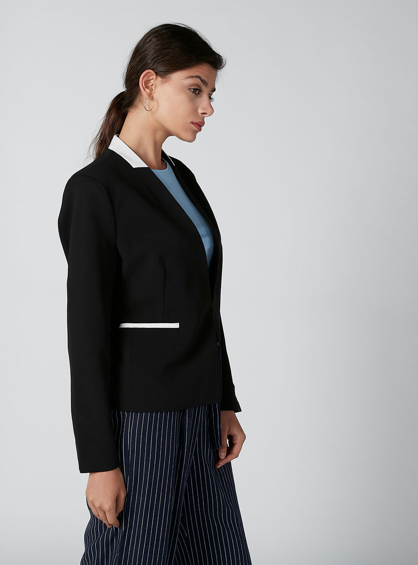 بليزر بأكمام طويلة وجيوب-women-clothing-coatsandjackets-blazers-image-1