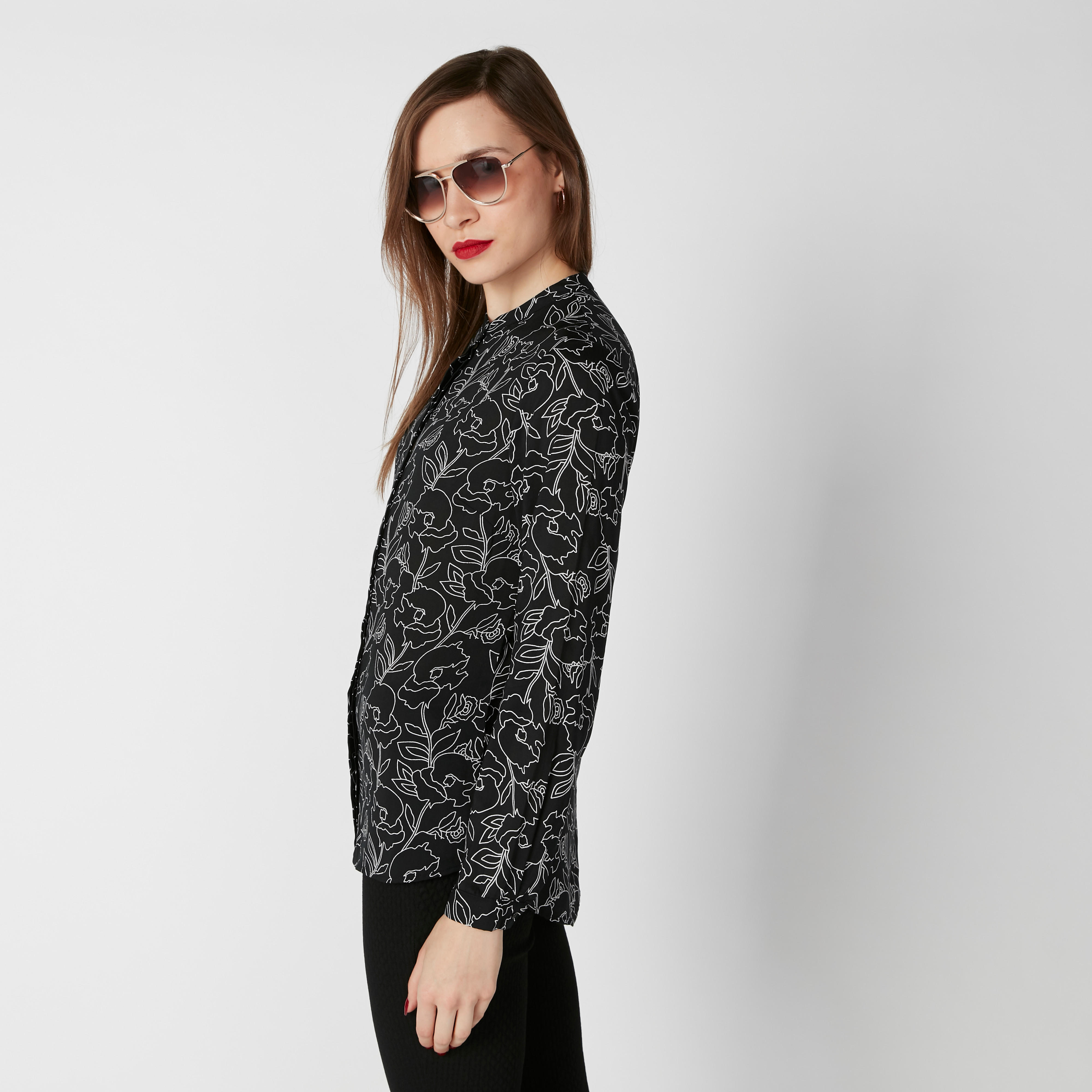 قميص بأكمام طويلة وأزرار غير مرئية وطبعات-women-clothing-shirtsandblouses-shirts-image-4
