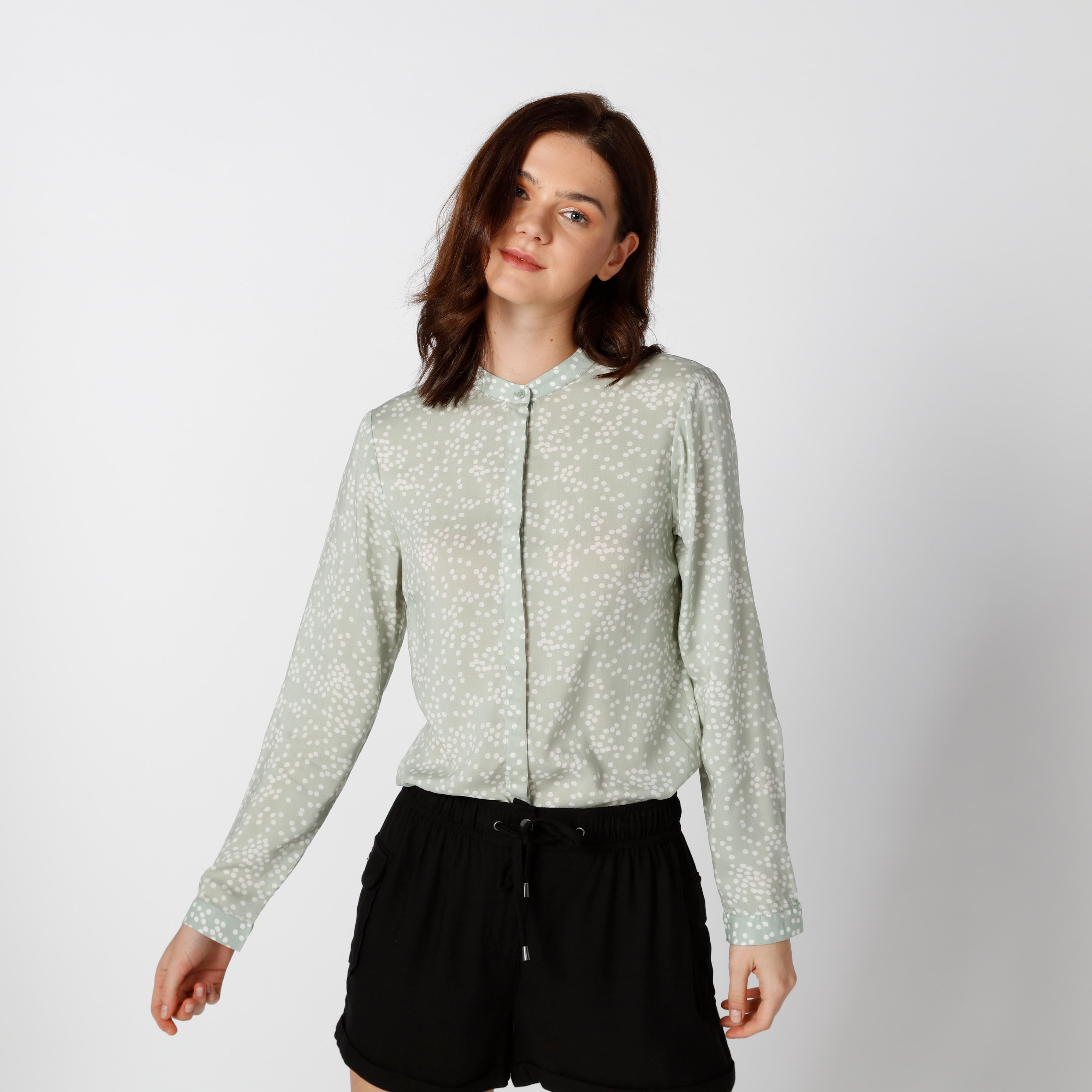 قميص بياقة ماندارين وأكمام طويلة وأزرار غير مرئية وطبعات-women-clothing-shirtsandblouses-shirts-image-2