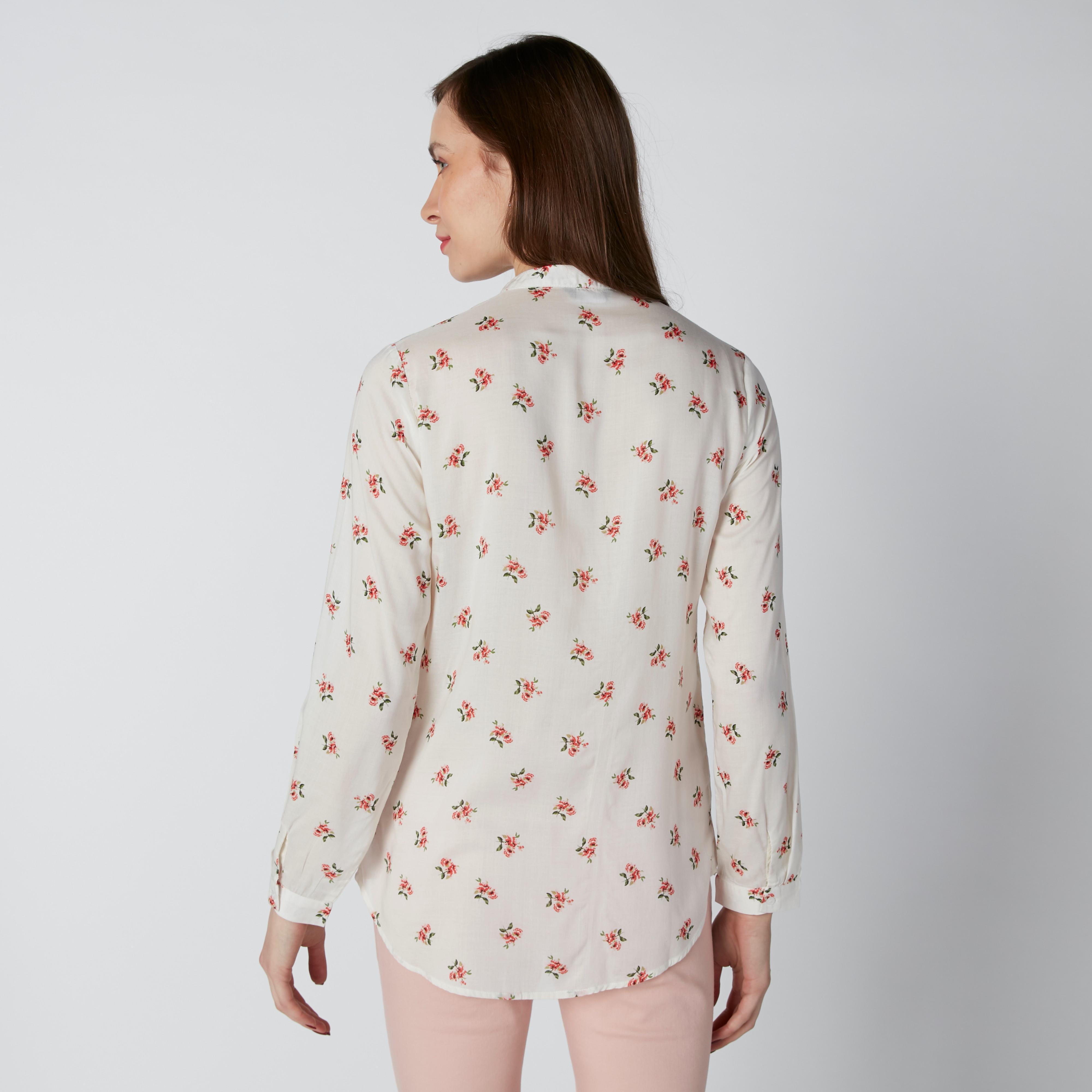 قميص بأكمام طويلة وأزرار غير مرئية وطبعات زهرية-women-clothing-shirtsandblouses-shirts-image-1