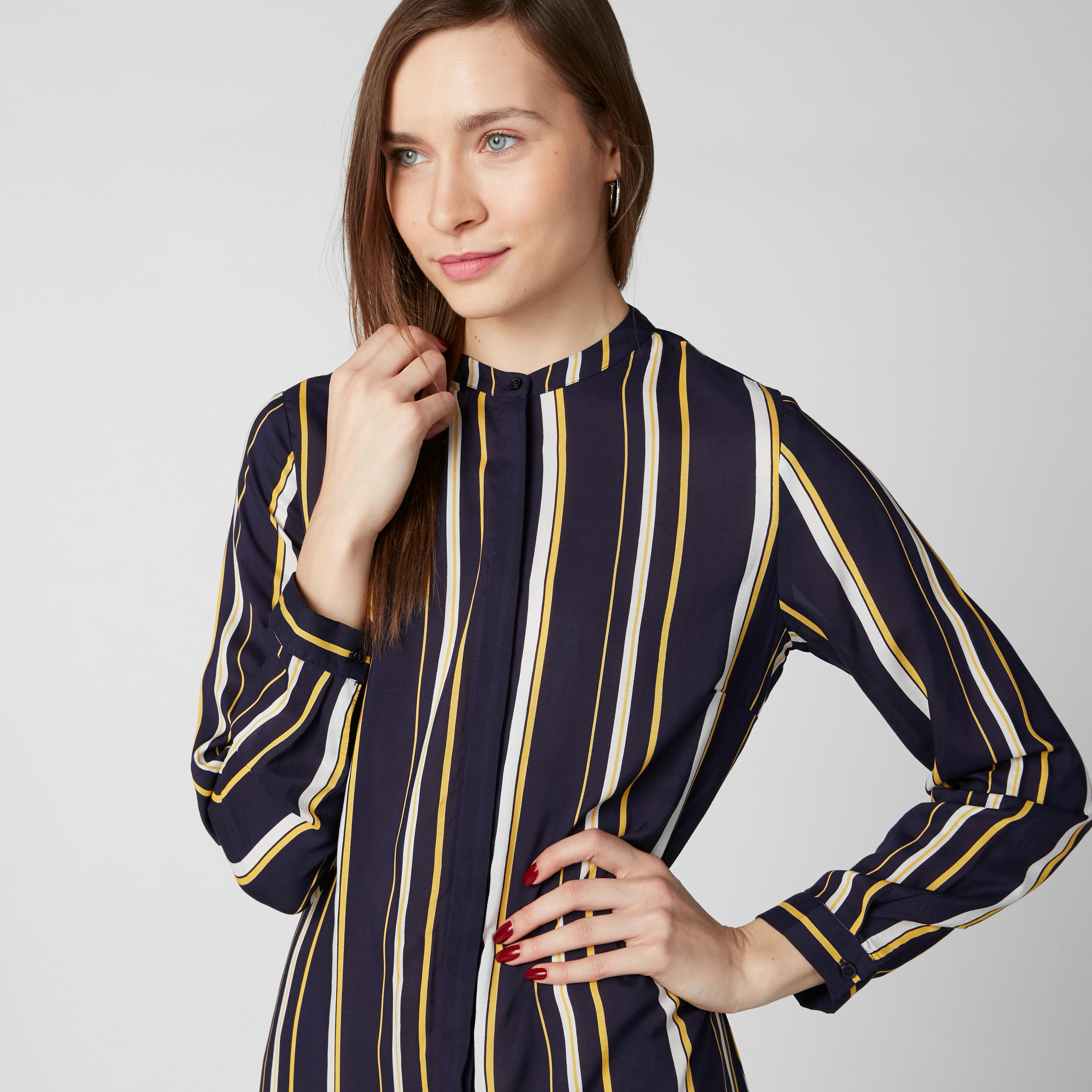 فستان قميص مقلّم بأزرار غير مرئية-women-clothing-dresses-image-4