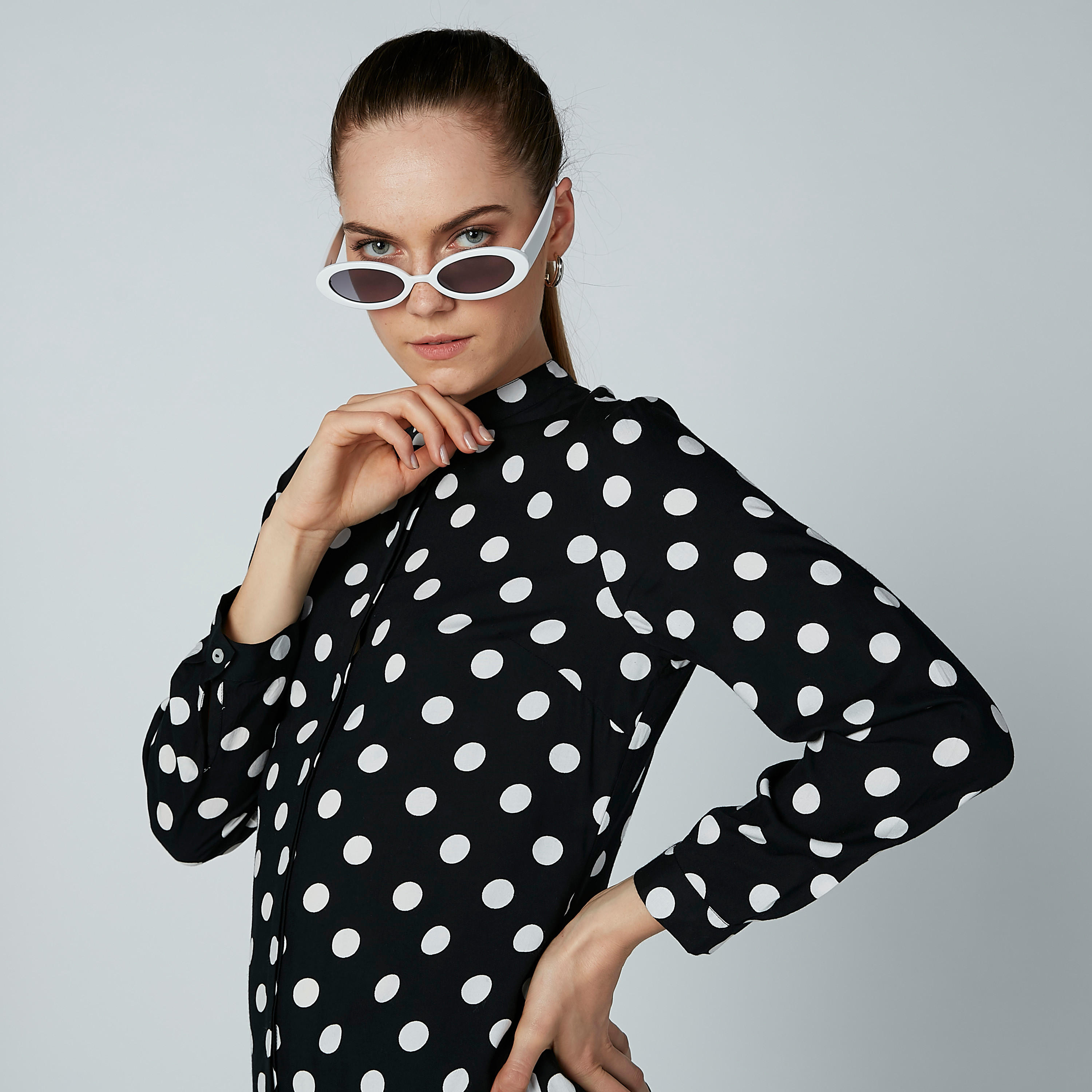 تونيك بياقة ماندارين وأكمام طويلة وطبعات منقّطة-women-clothing-shirtsandblouses-blouses-image-1