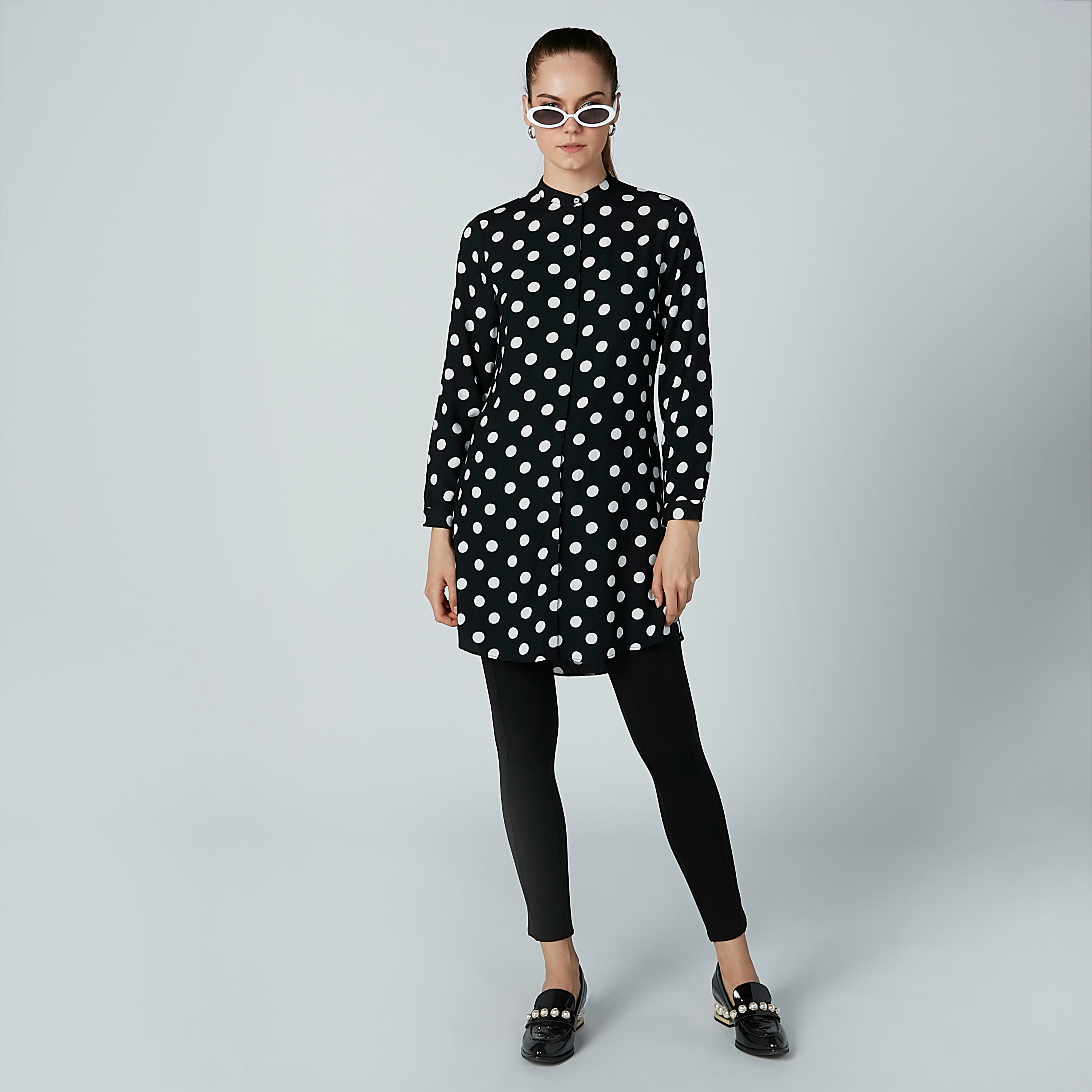 تونيك بياقة ماندارين وأكمام طويلة وطبعات منقّطة-women-clothing-shirtsandblouses-blouses-image-2