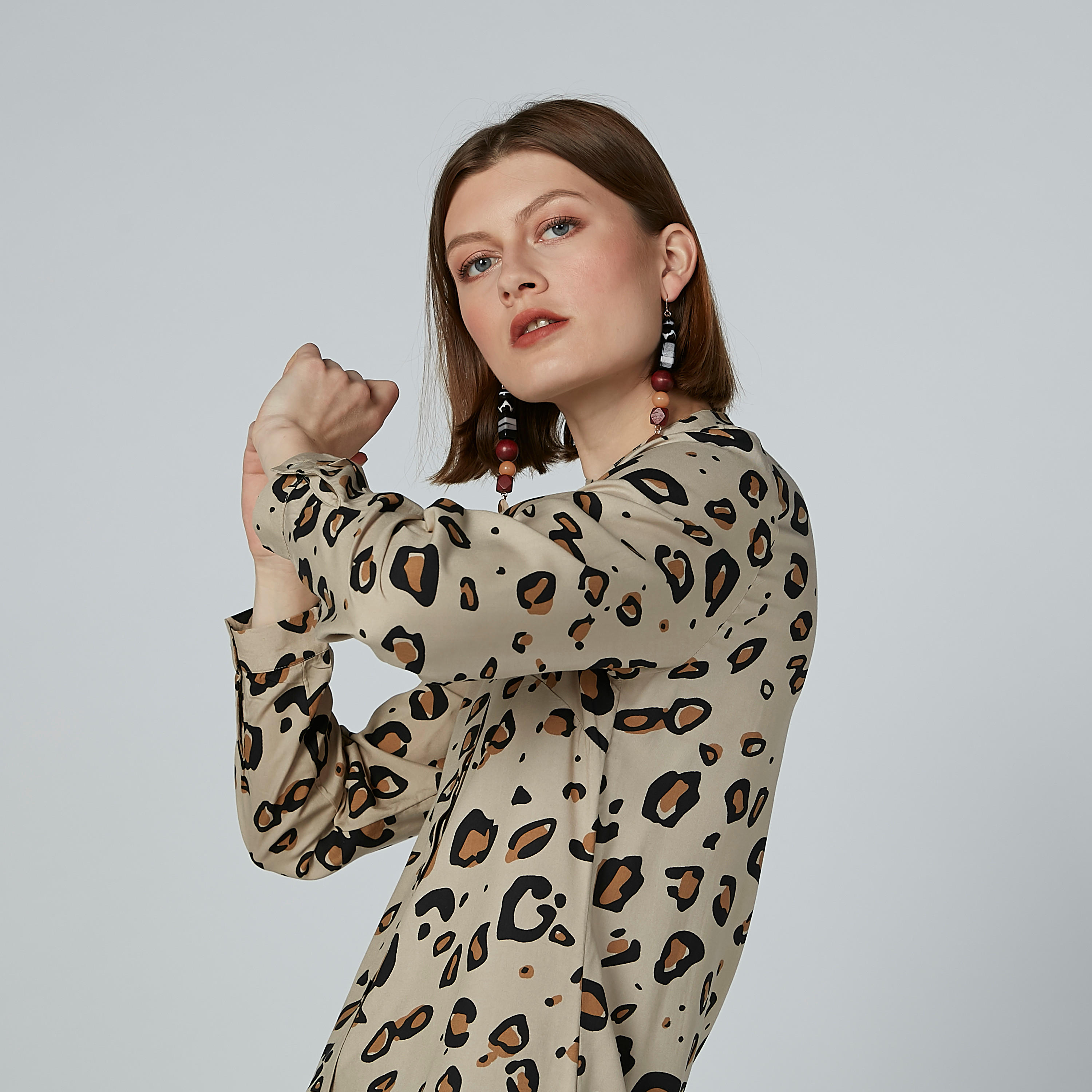 تونيك بياقة ماندارين وأكمام طويلة وطبعات حيوانات-women-clothing-shirtsandblouses-blouses-image-1