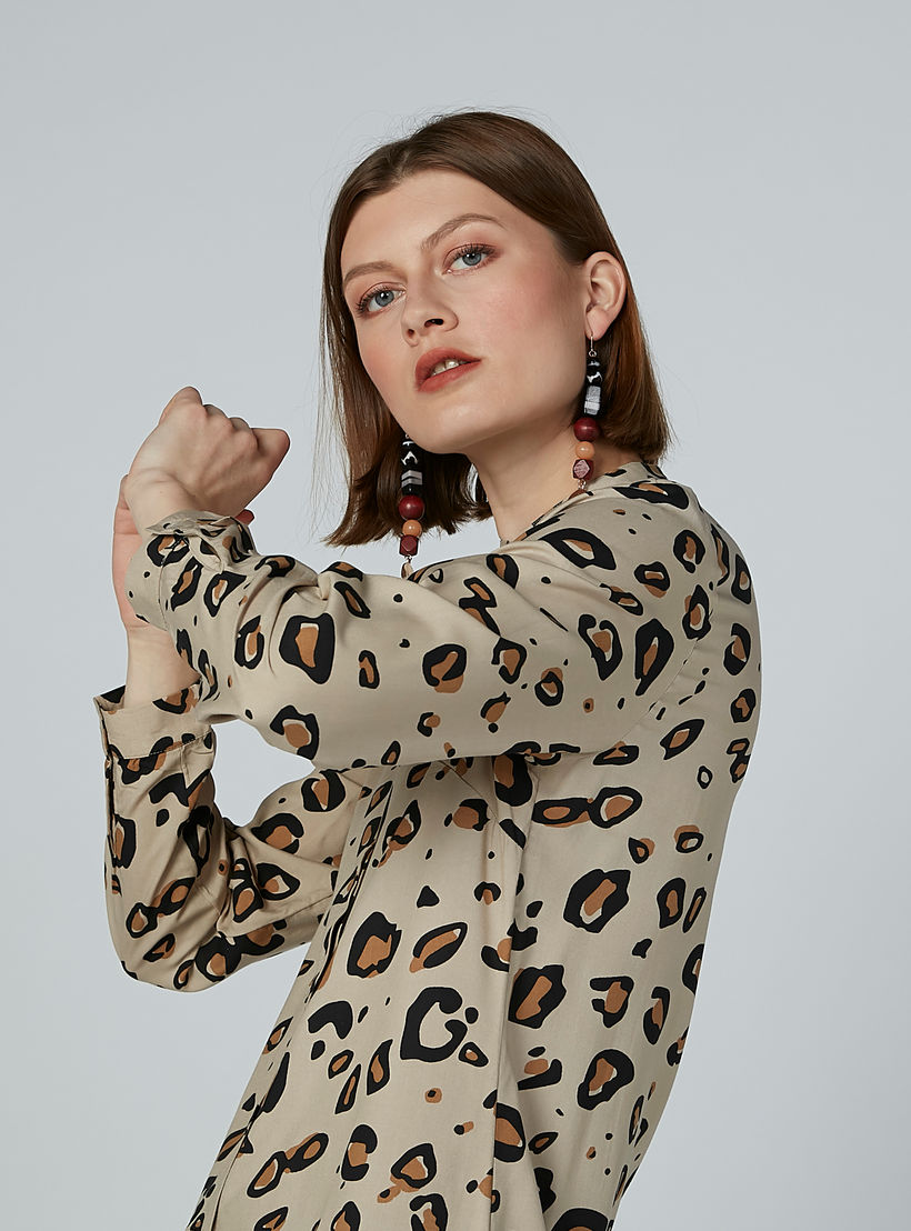 تونيك بياقة ماندارين وأكمام طويلة وطبعات حيوانات-women-clothing-shirtsandblouses-blouses-image-1