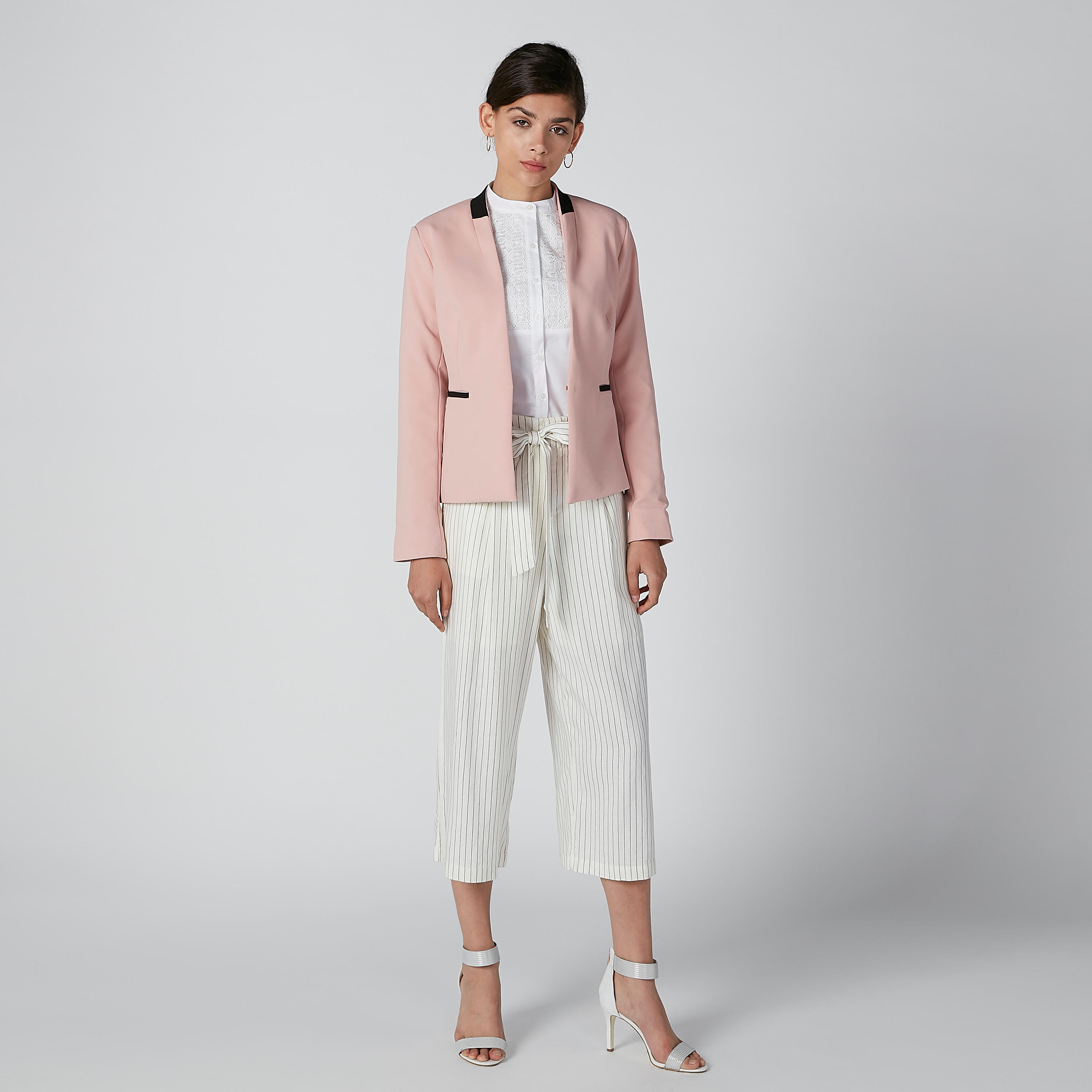 قميص بياقة ماندارين وتفاصيل دانتيل وأكمام طويلة-women-clothing-shirtsandblouses-shirts-image-3