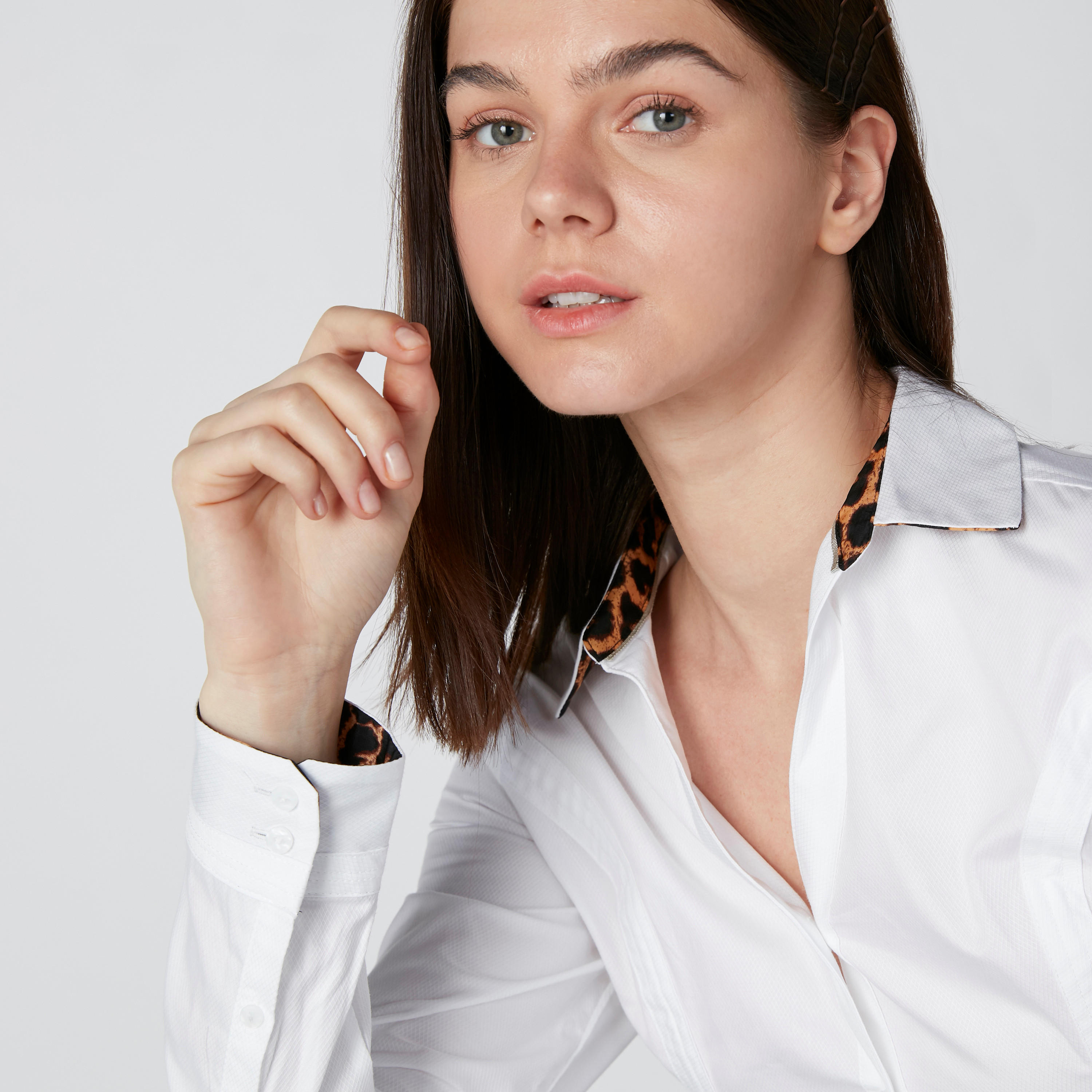 قميص سادة بقصّة سليم وأكمام طويلة-women-clothing-shirtsandblouses-shirts-image-4