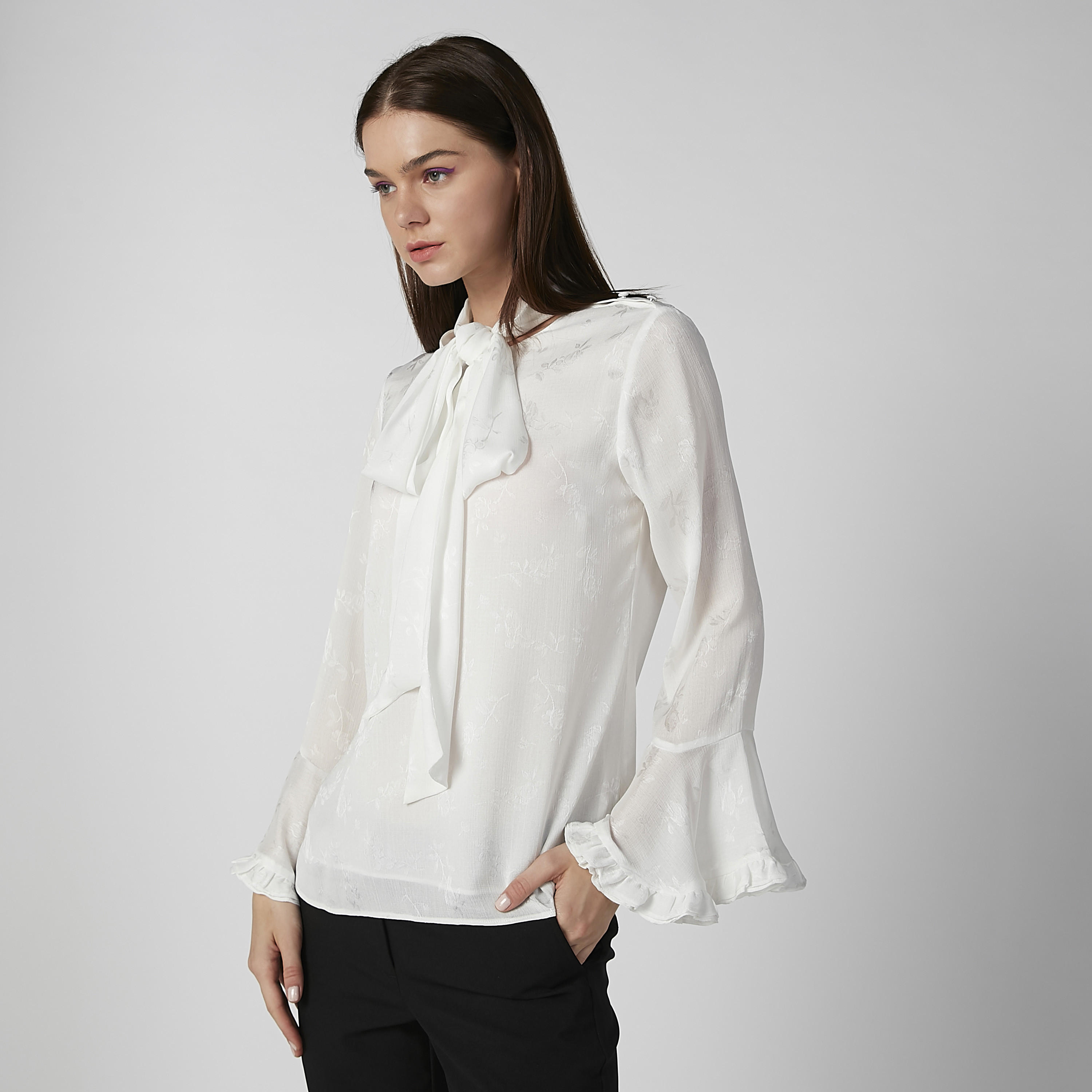 بلوزة سادة بأكمام واسعة أزهار وفيونكة-women-clothing-shirtsandblouses-blouses-image-2