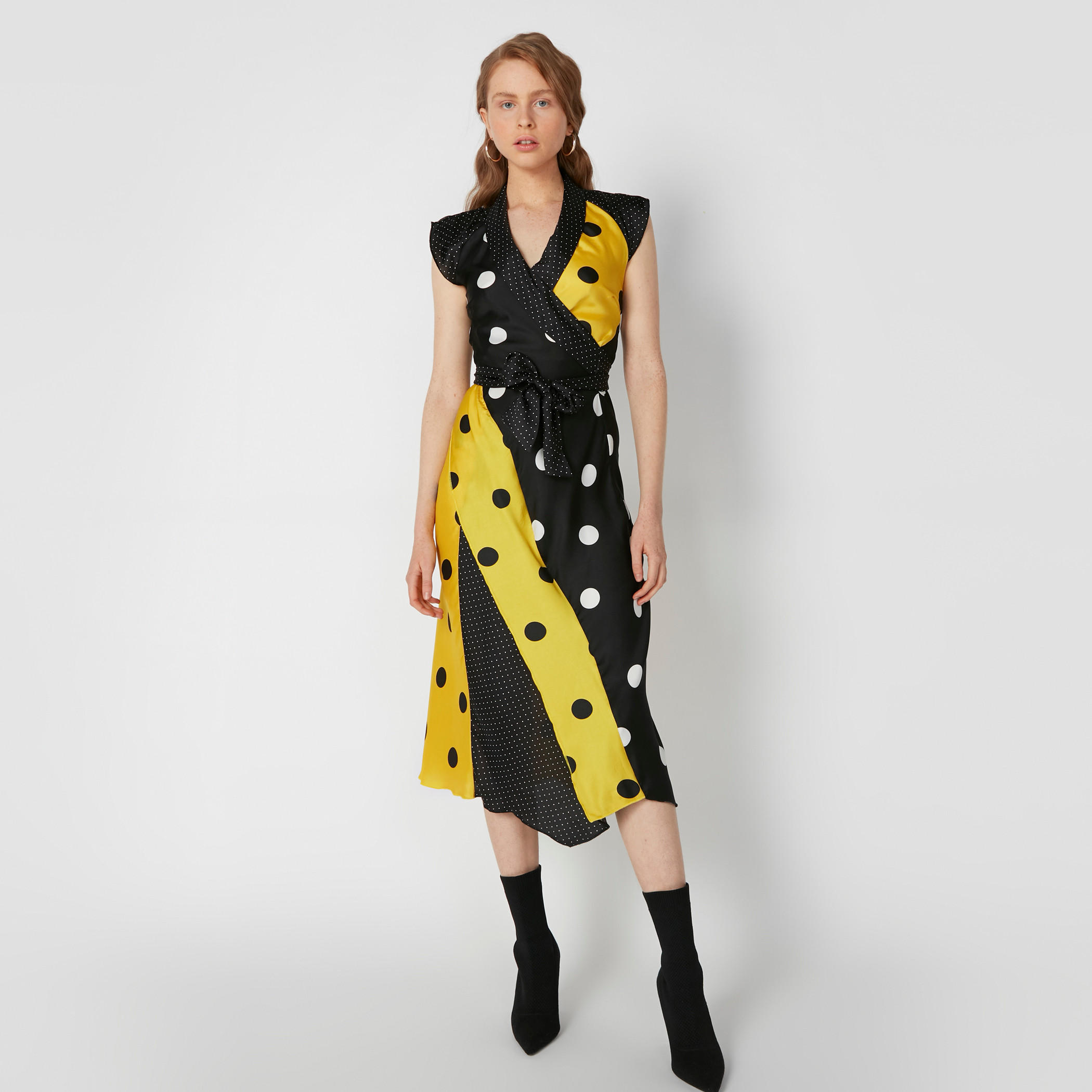 فستان متوسط الطول دون أكمام بحوّاف غير مستويّة وطبعات منقّطة-women-clothing-dresses-image-1