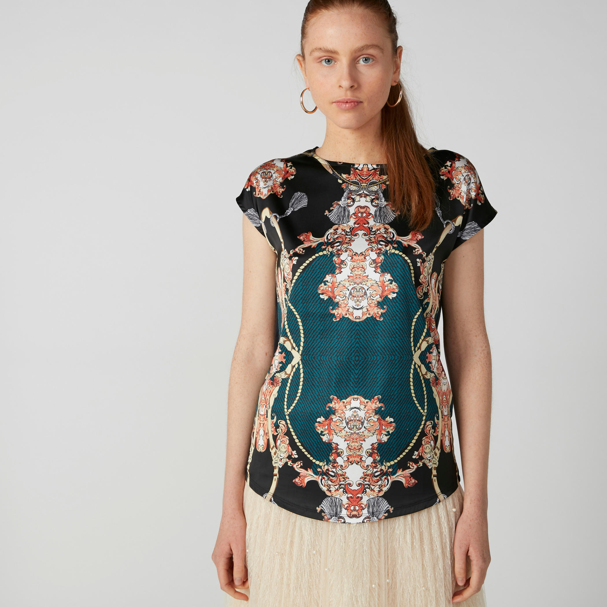 بلوزة بأكمام متصلة وطبعات-women-clothing-tshirts-image-2