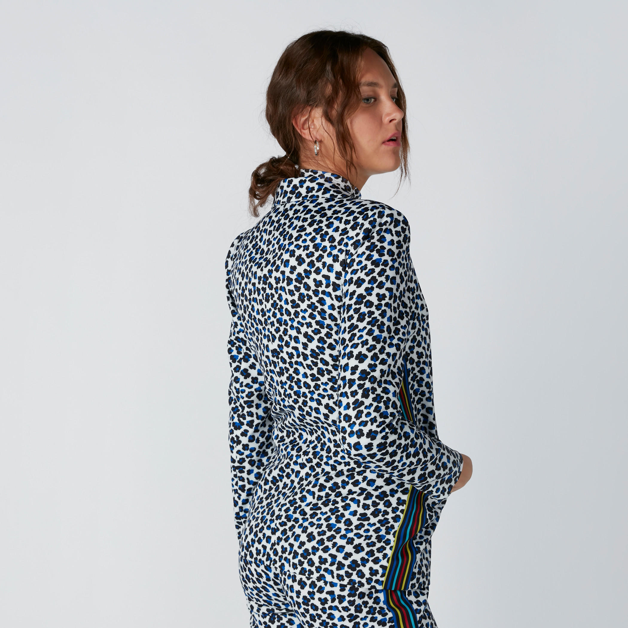 بليزر بشريطة جانبية وطبعات-women-clothing-coatsandjackets-blazers-image-2