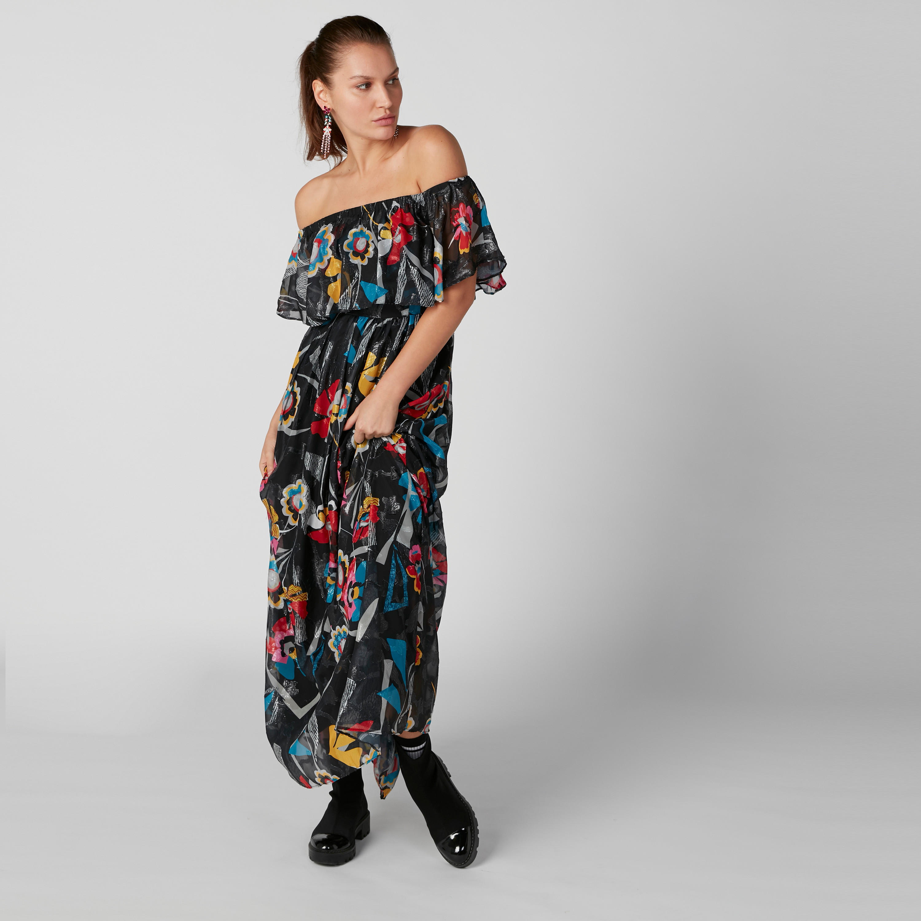 فستان طويل مكشوف الأكتاف بطبعات أزهار-women-clothing-dresses-image-3