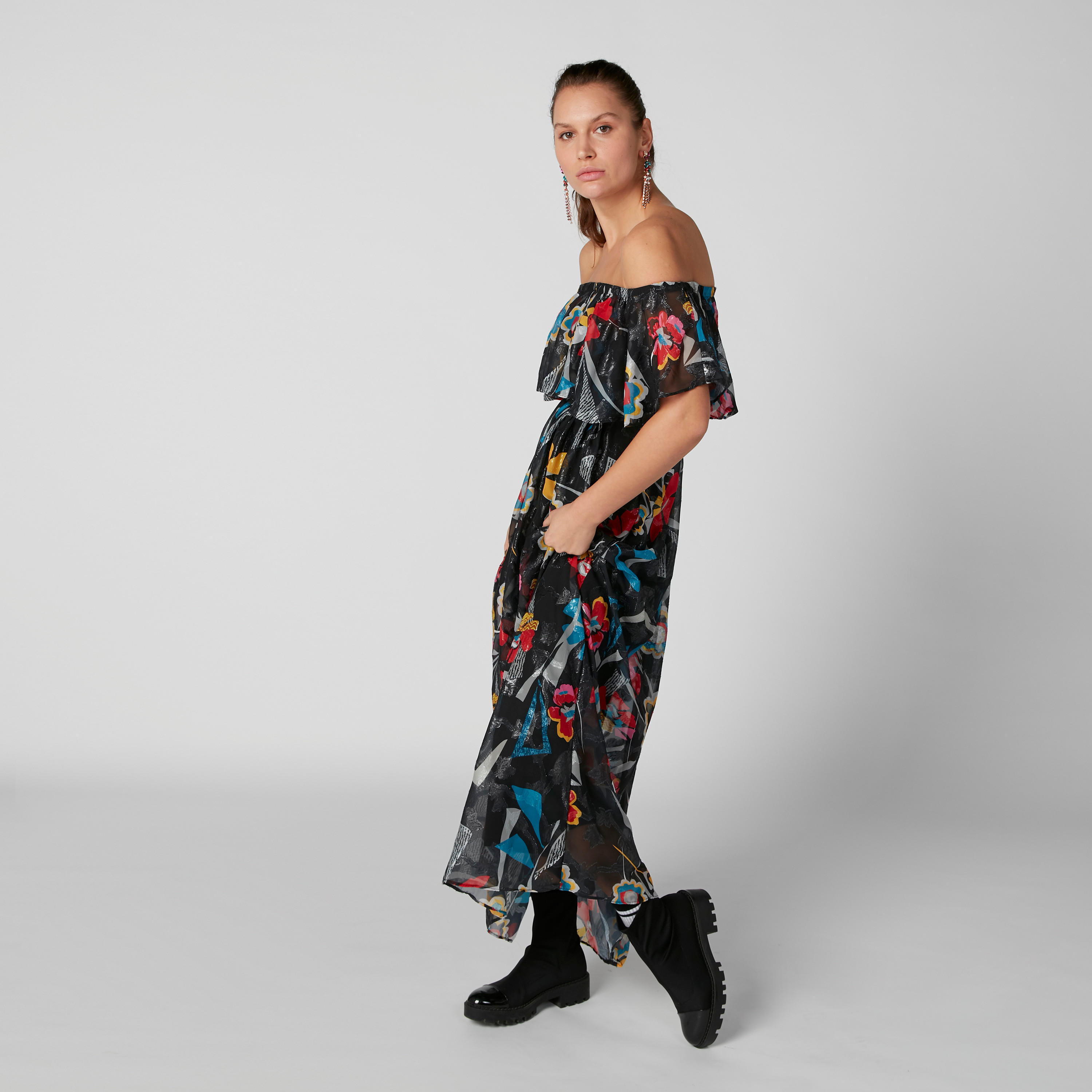 فستان طويل مكشوف الأكتاف بطبعات أزهار-women-clothing-dresses-image-5