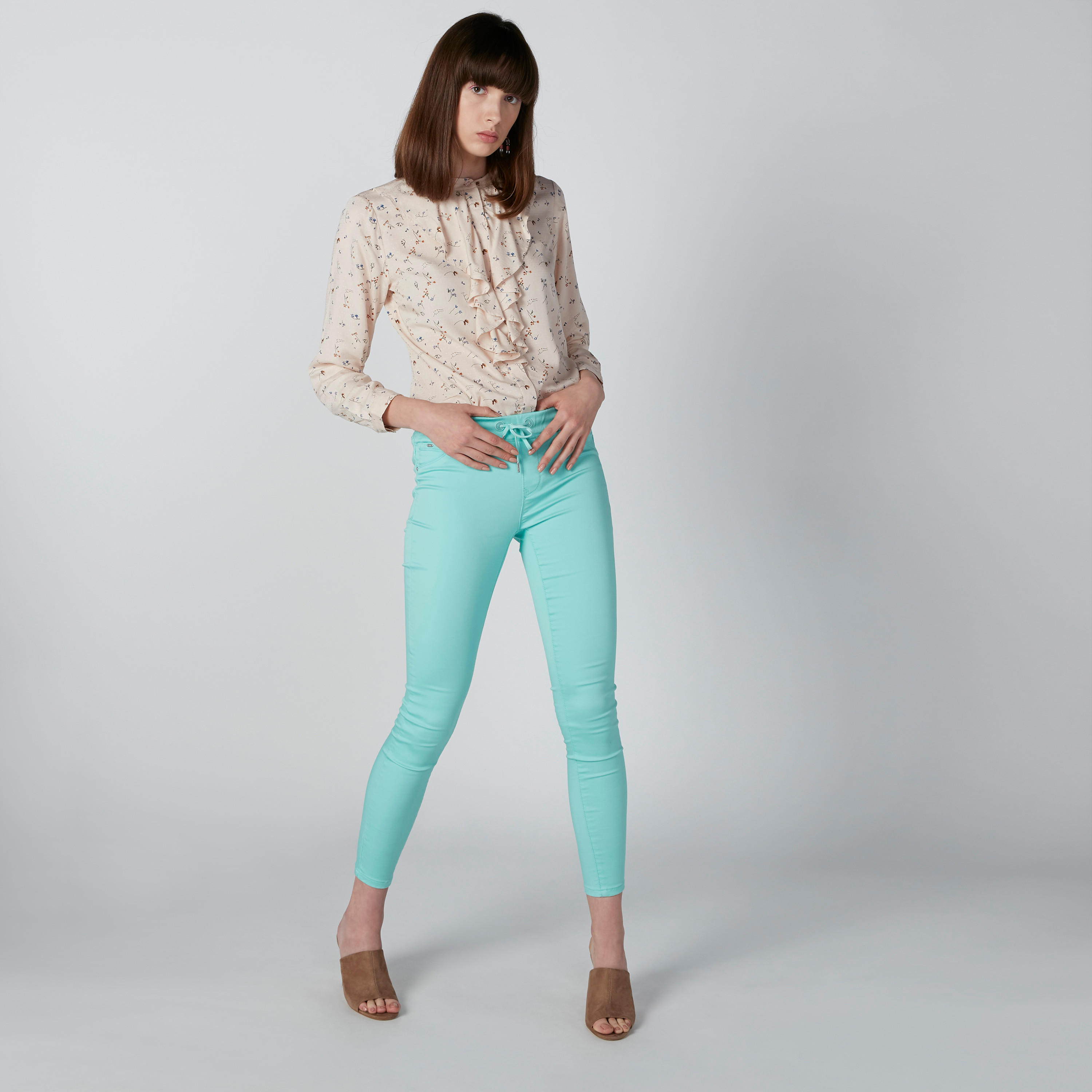 قميص بياقة ماندارين وتفاصيل كشكش وطبعات-women-clothing-shirtsandblouses-shirts-image-1