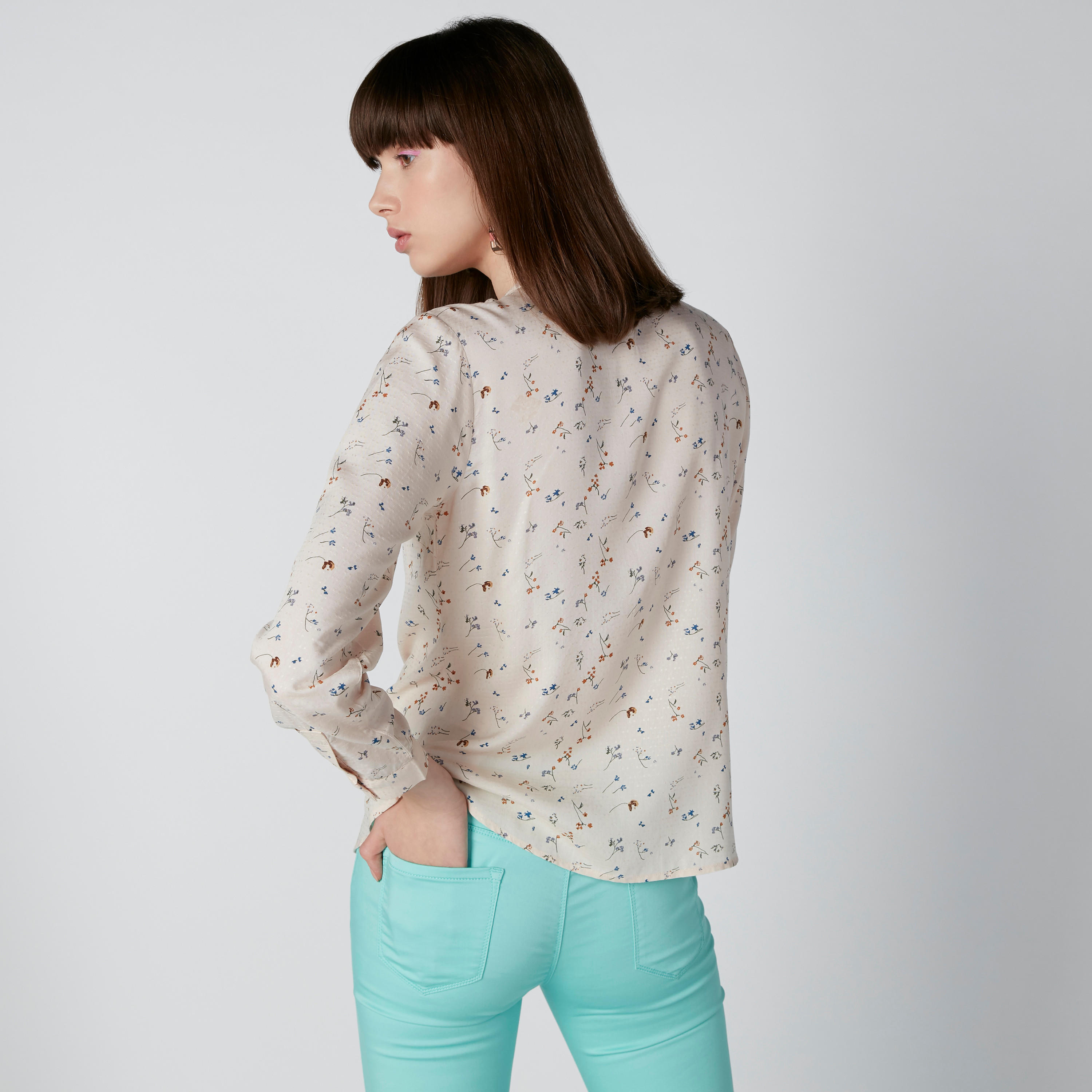 قميص بياقة ماندارين وتفاصيل كشكش وطبعات-women-clothing-shirtsandblouses-shirts-image-2
