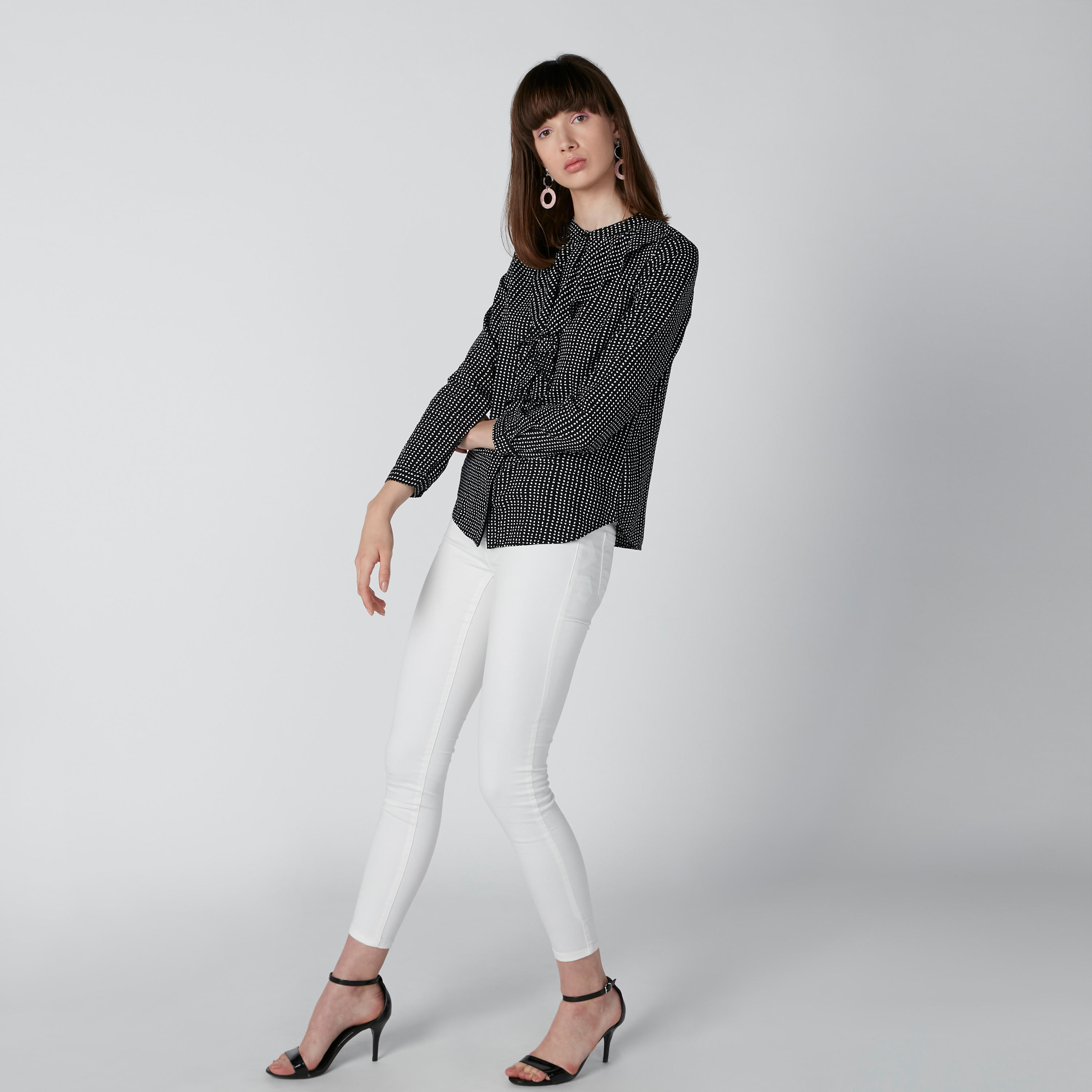 قميص بياقة ماندارين وأكمام طويلة وتفاصيل كشكش وطبعات-women-clothing-shirtsandblouses-shirts-image-3